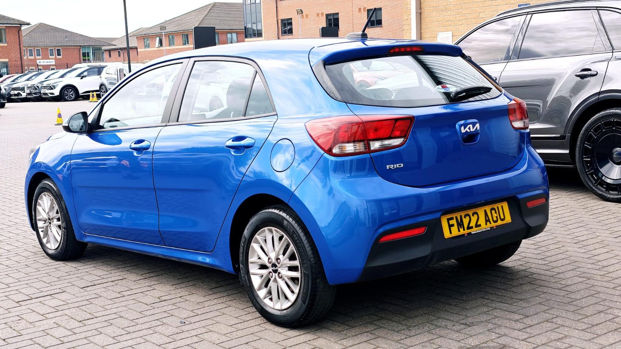 Kia Rio view 8