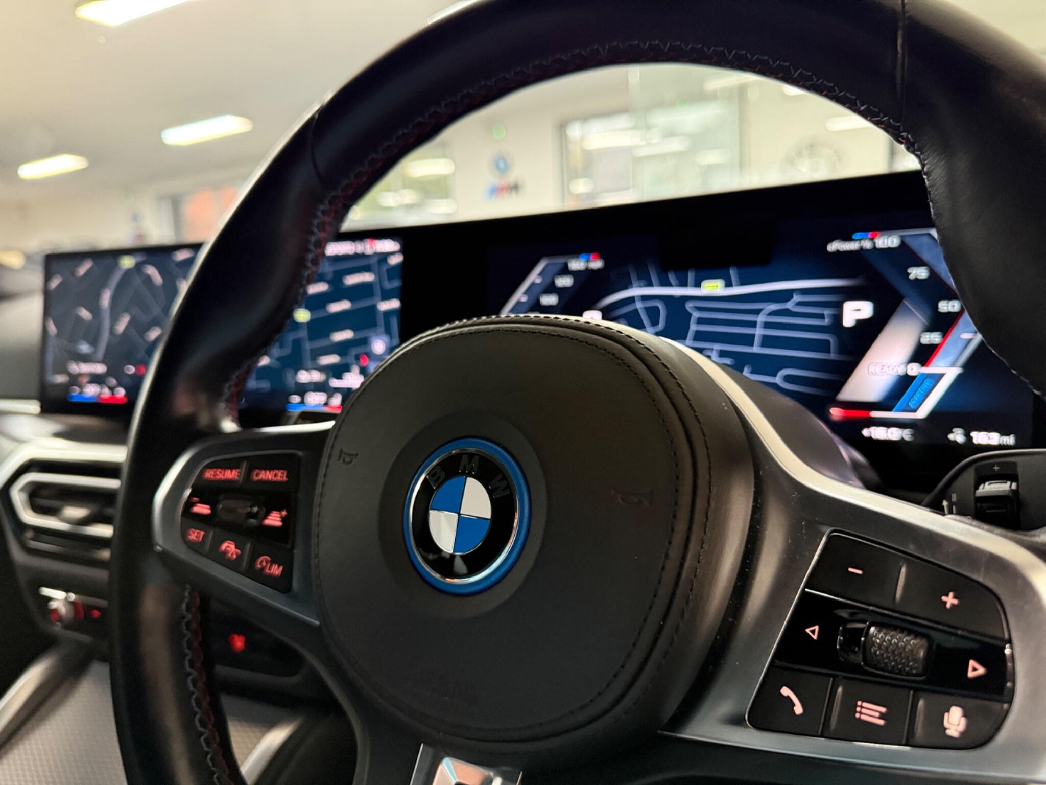 BMW I4 view 21