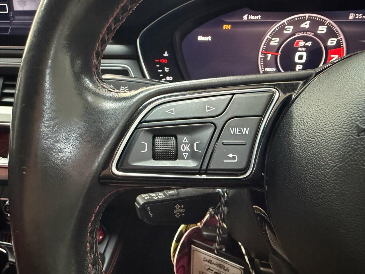 Audi S4 view 23