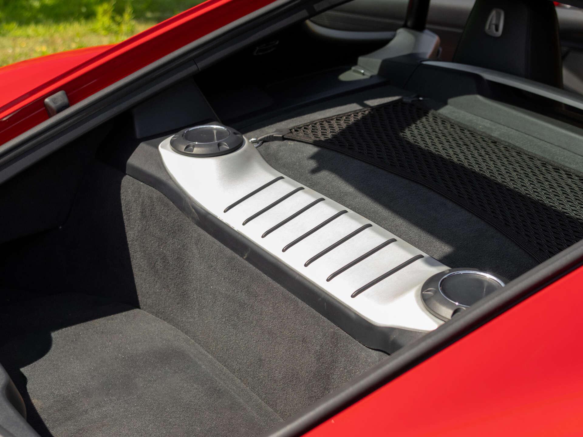 Porsche Cayman view 47