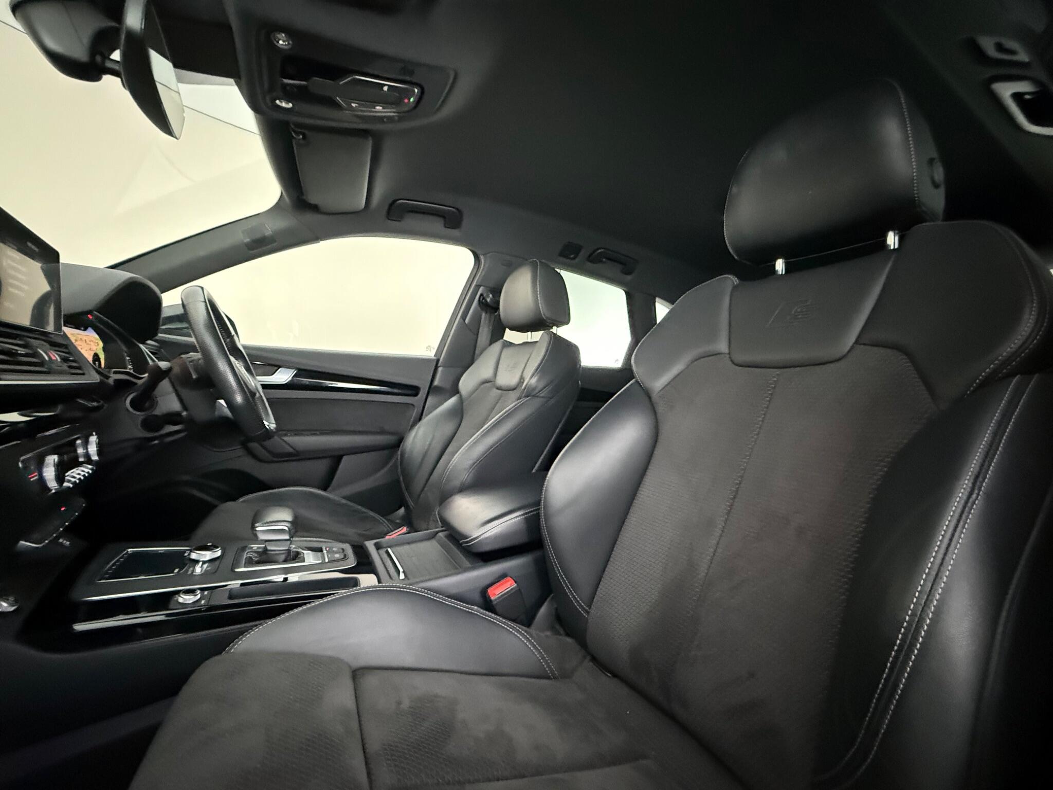 Audi Q5 view 29