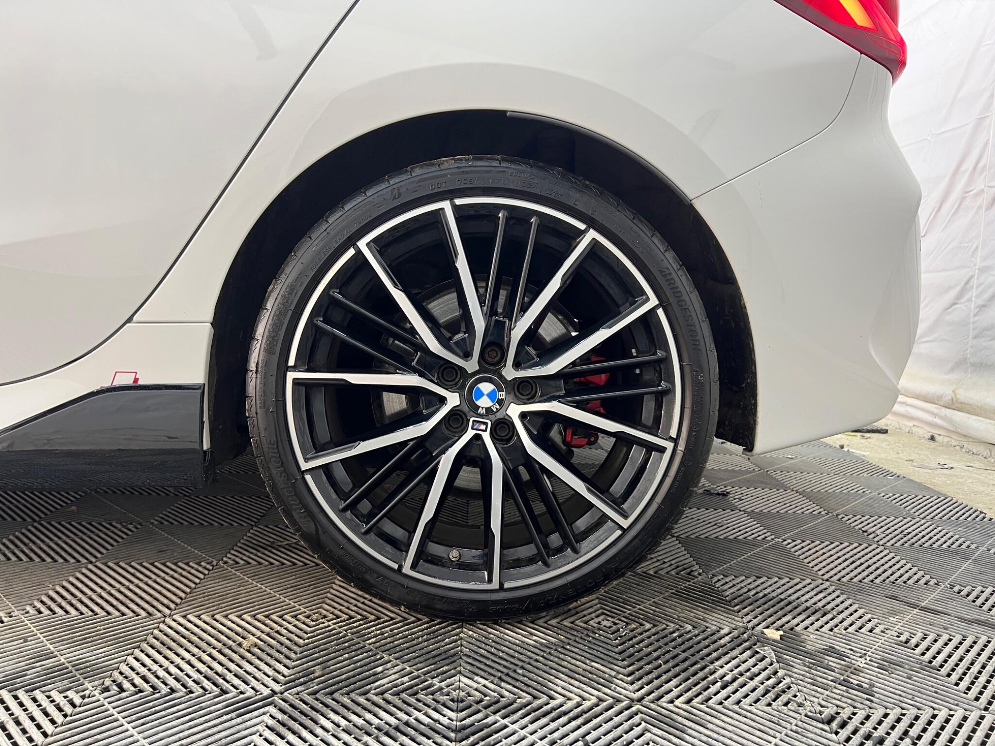 BMW 1 Series view 34