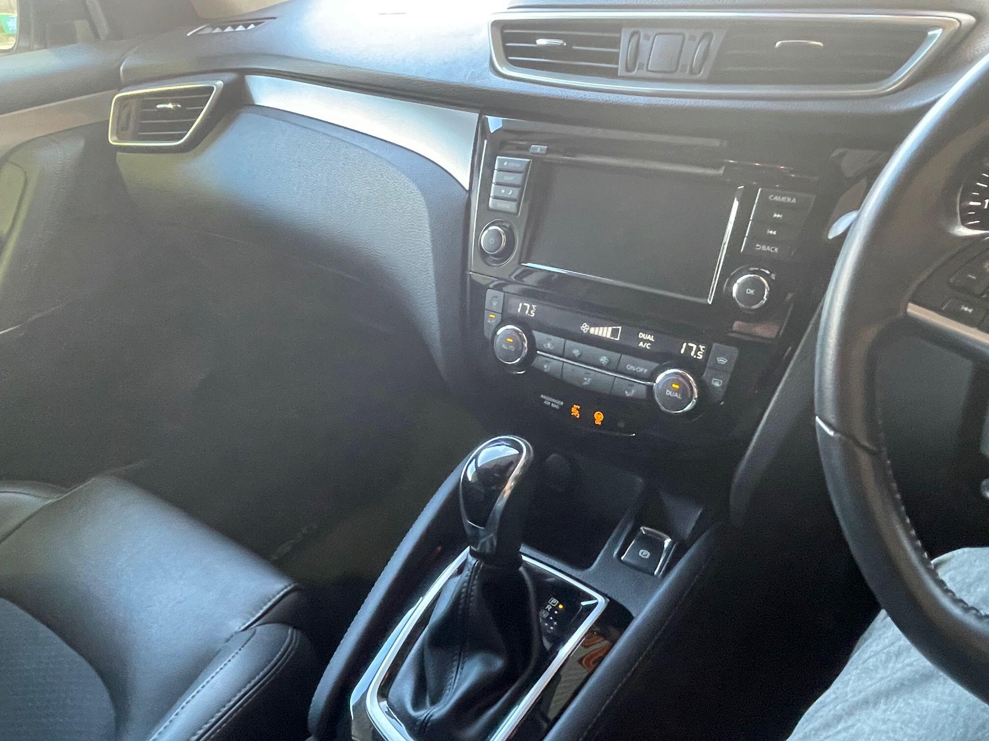 2018 Nissan Qashqai 1.3 DIG-T Tekna DCT Auto Euro 6 (s/s) 5dr • 33,000 miles image 13