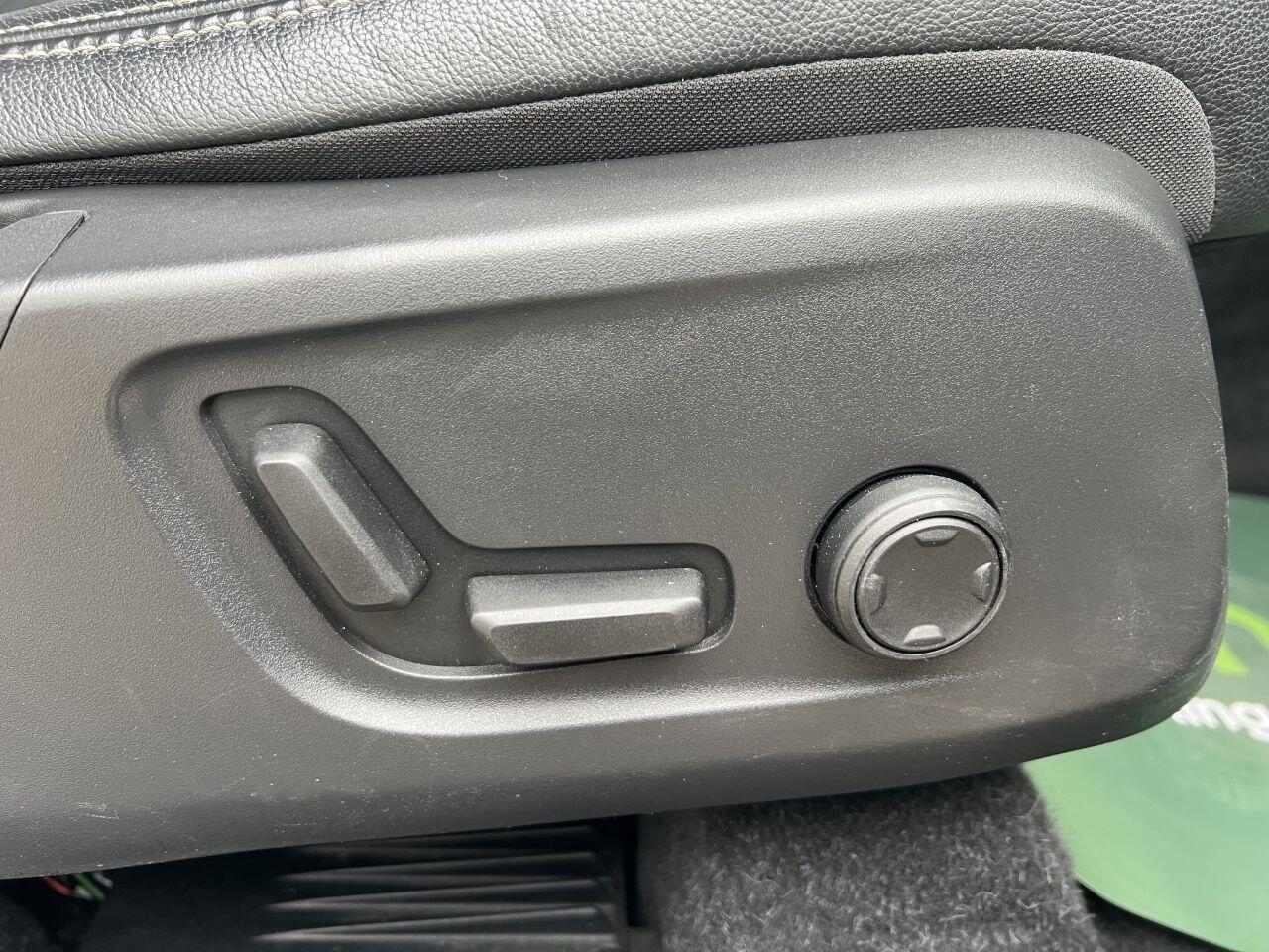 Volvo XC40 view 18