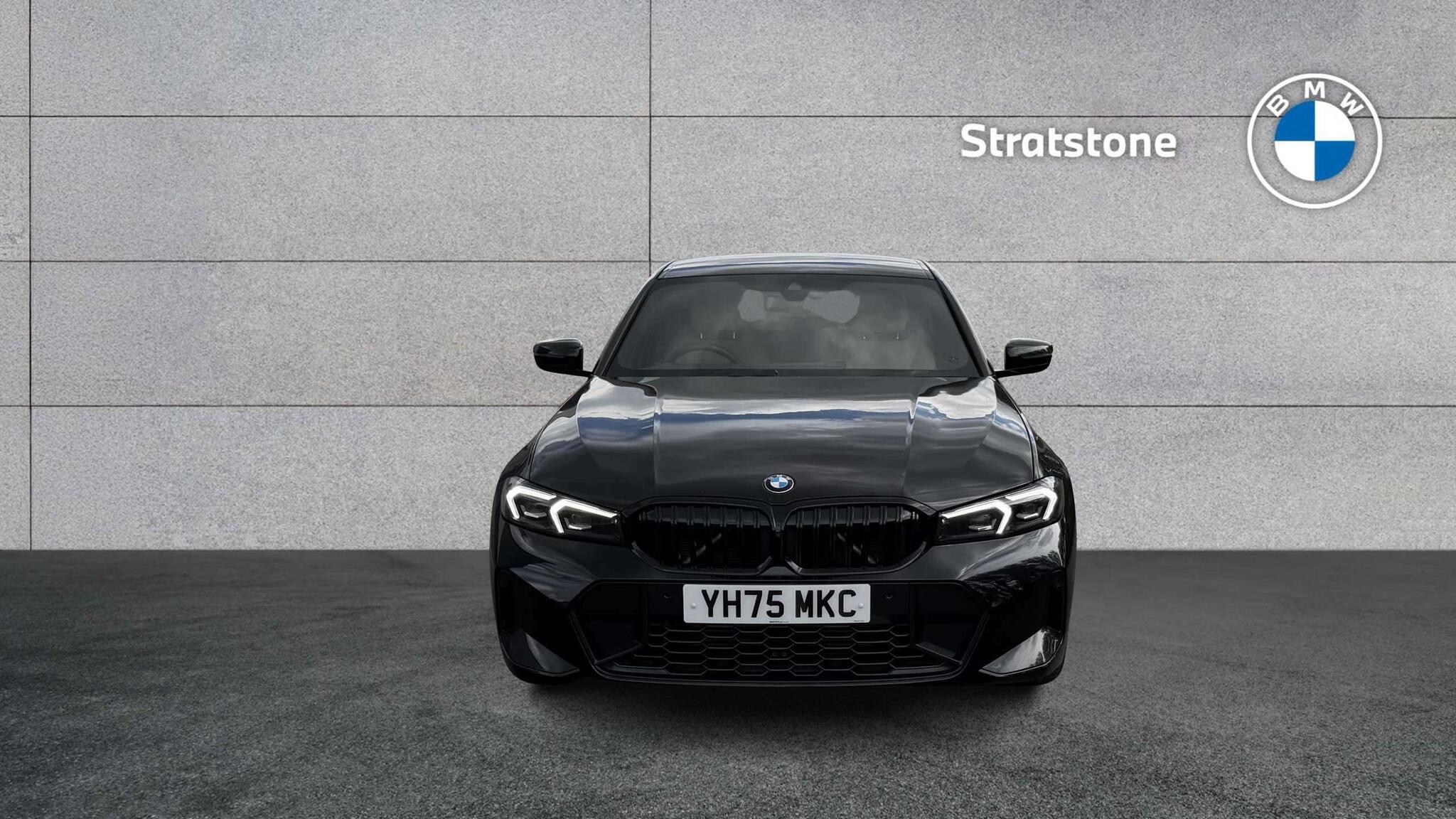 BMW 3 Series view 16