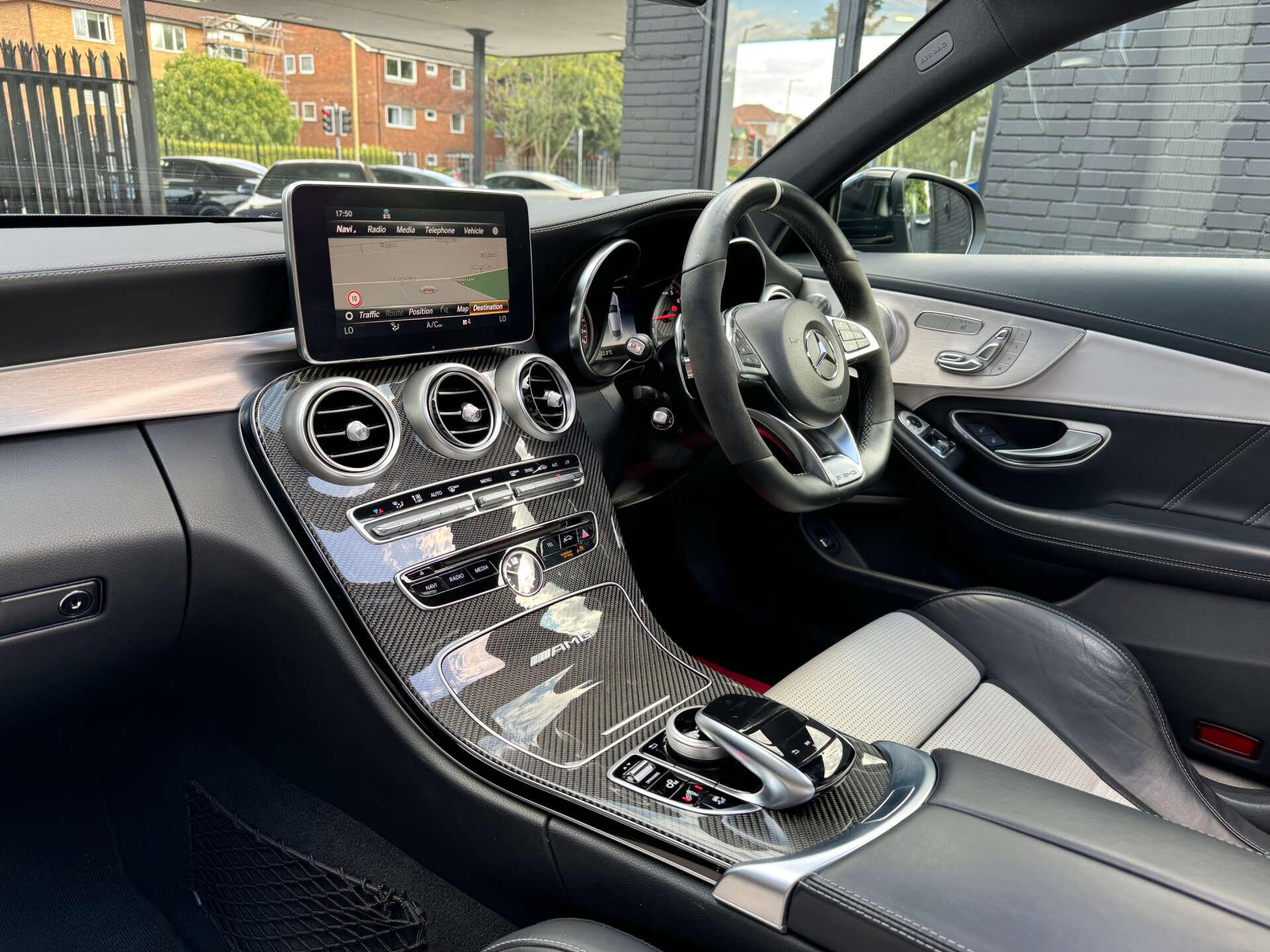 Mercedes-Benz C Class view 9