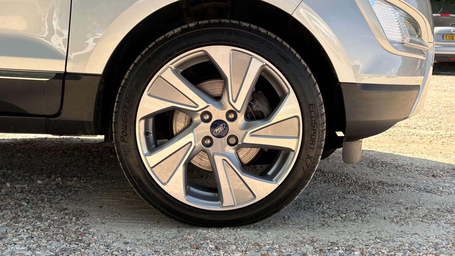 Ford Ecosport view 35