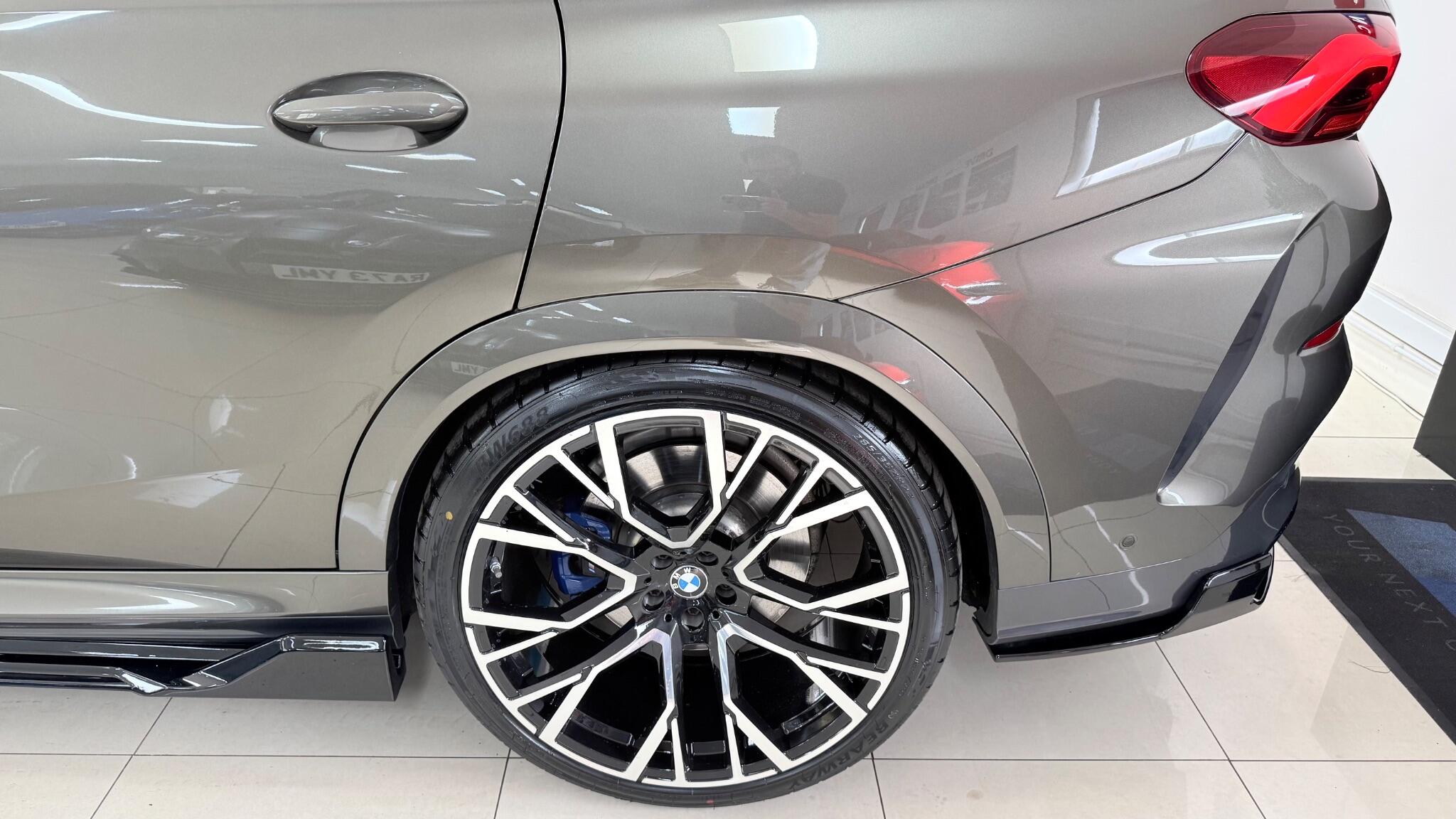 BMW X6 view 53