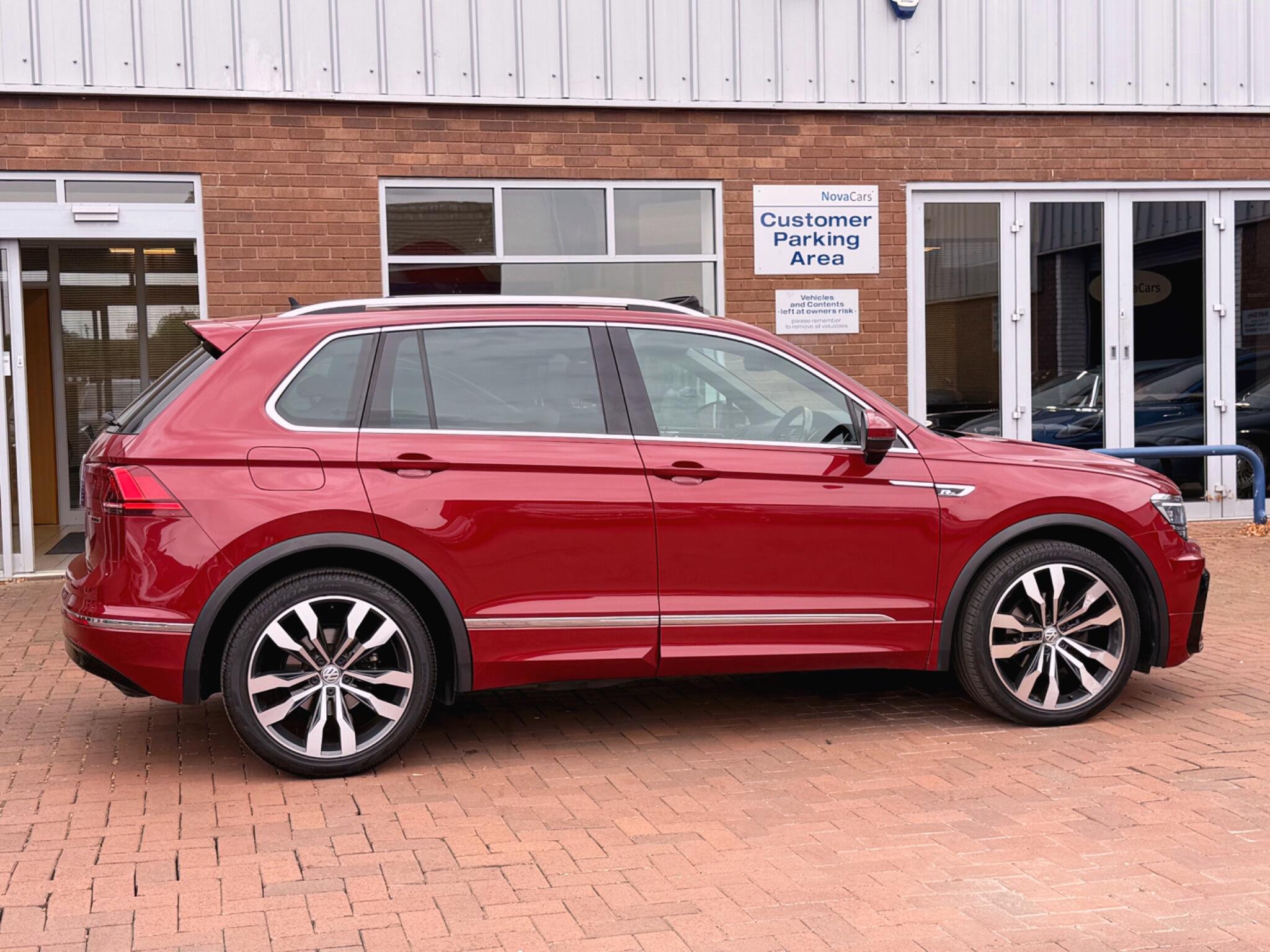 Volkswagen Tiguan view 17