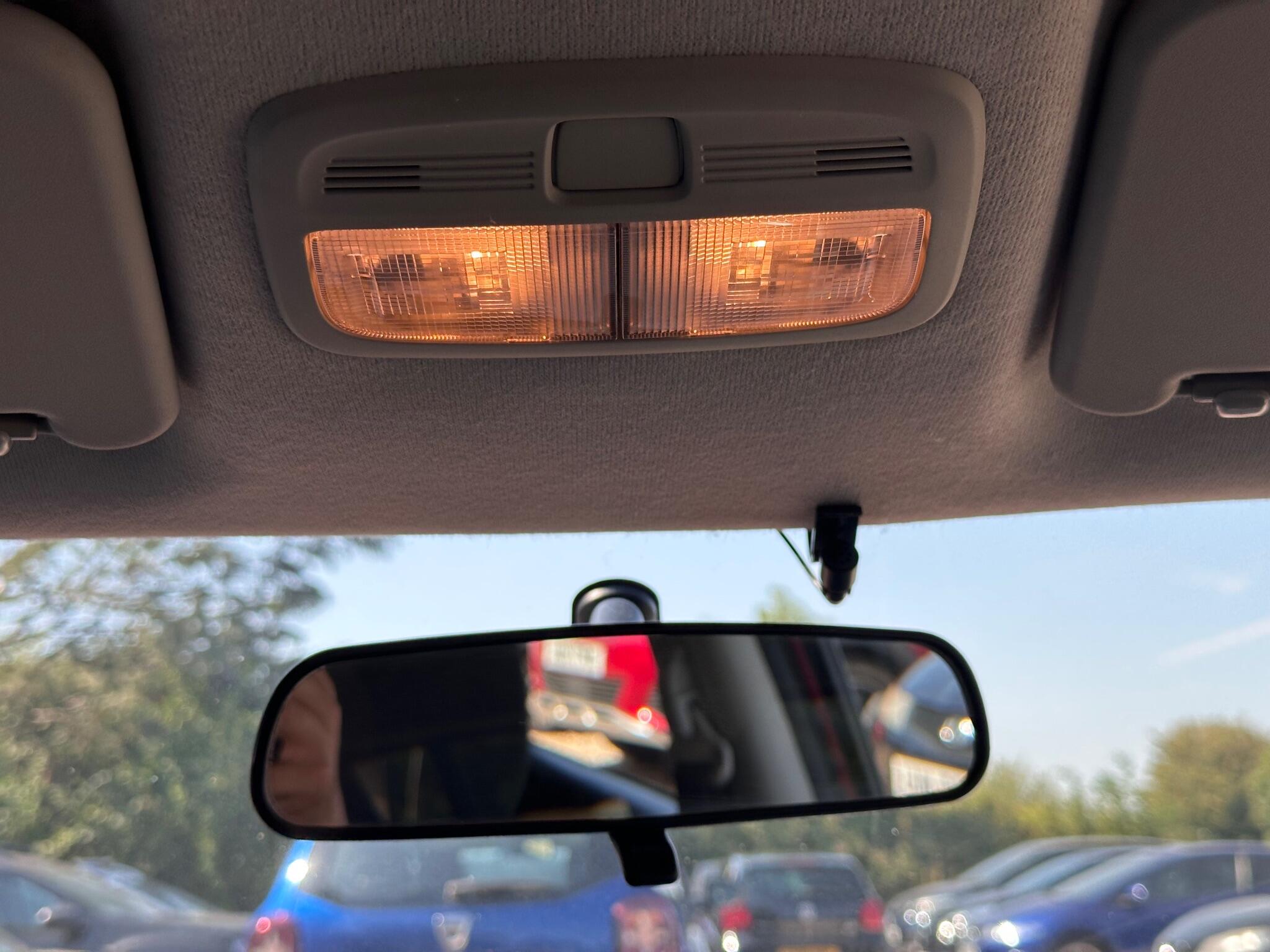 Suzuki Swift view 45