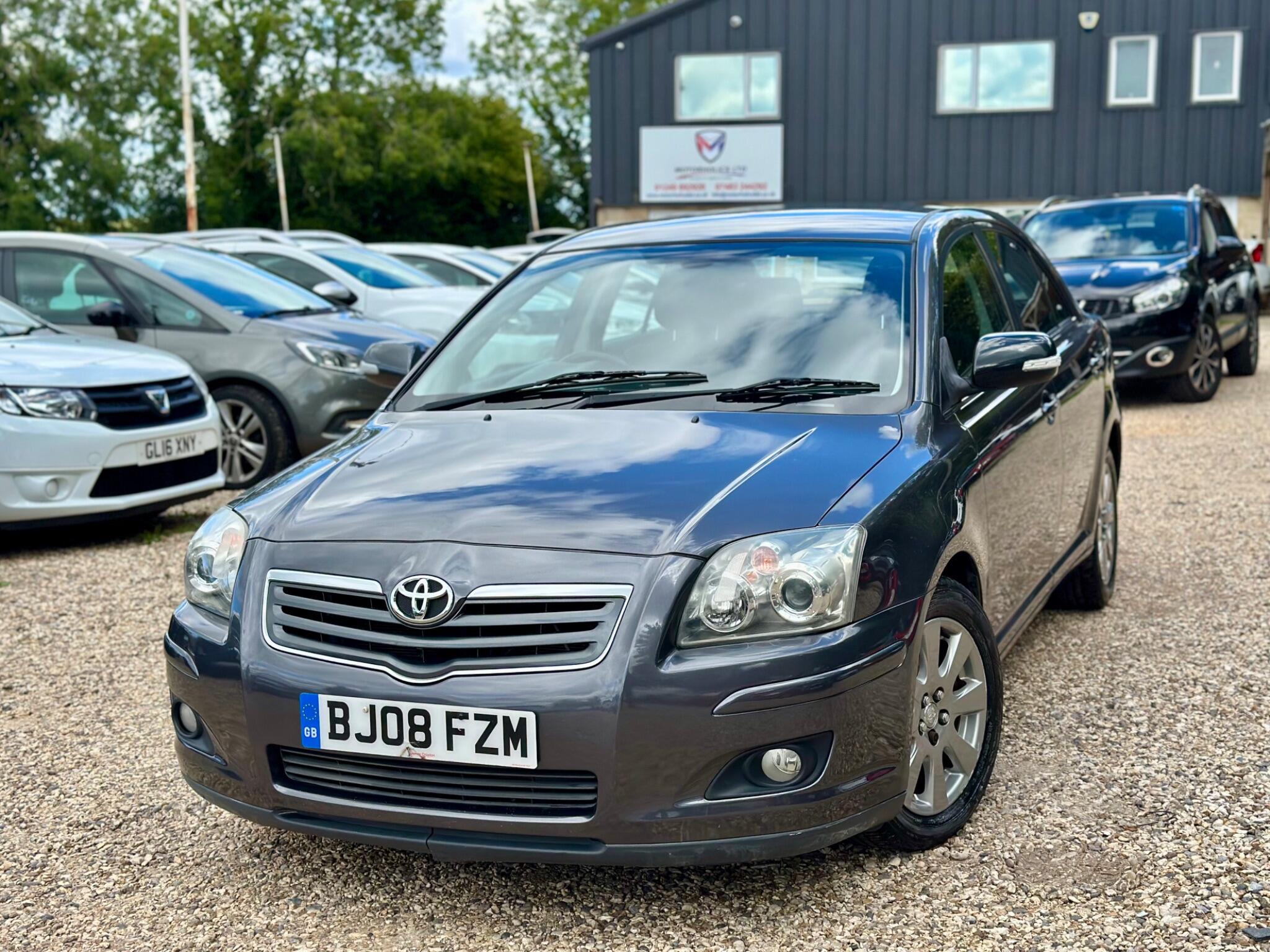 Toyota Avensis view 3