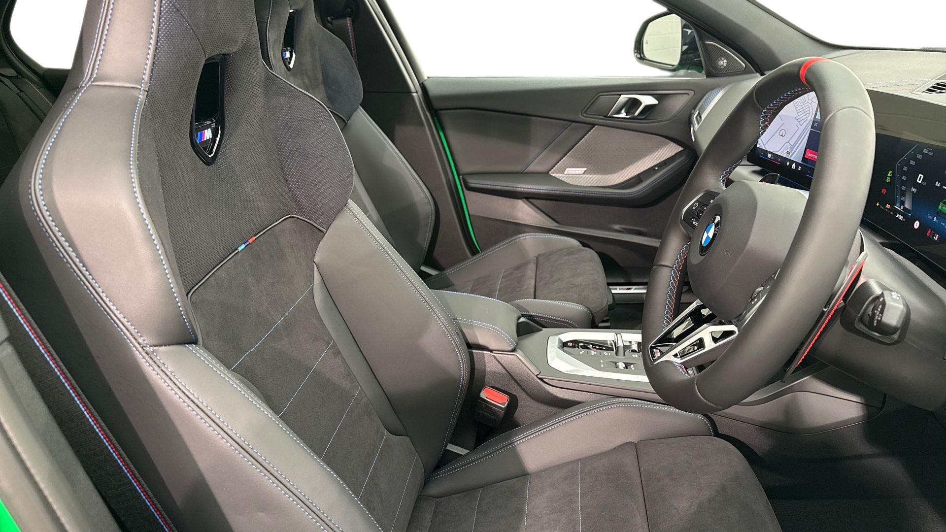 BMW 1 Series view 11