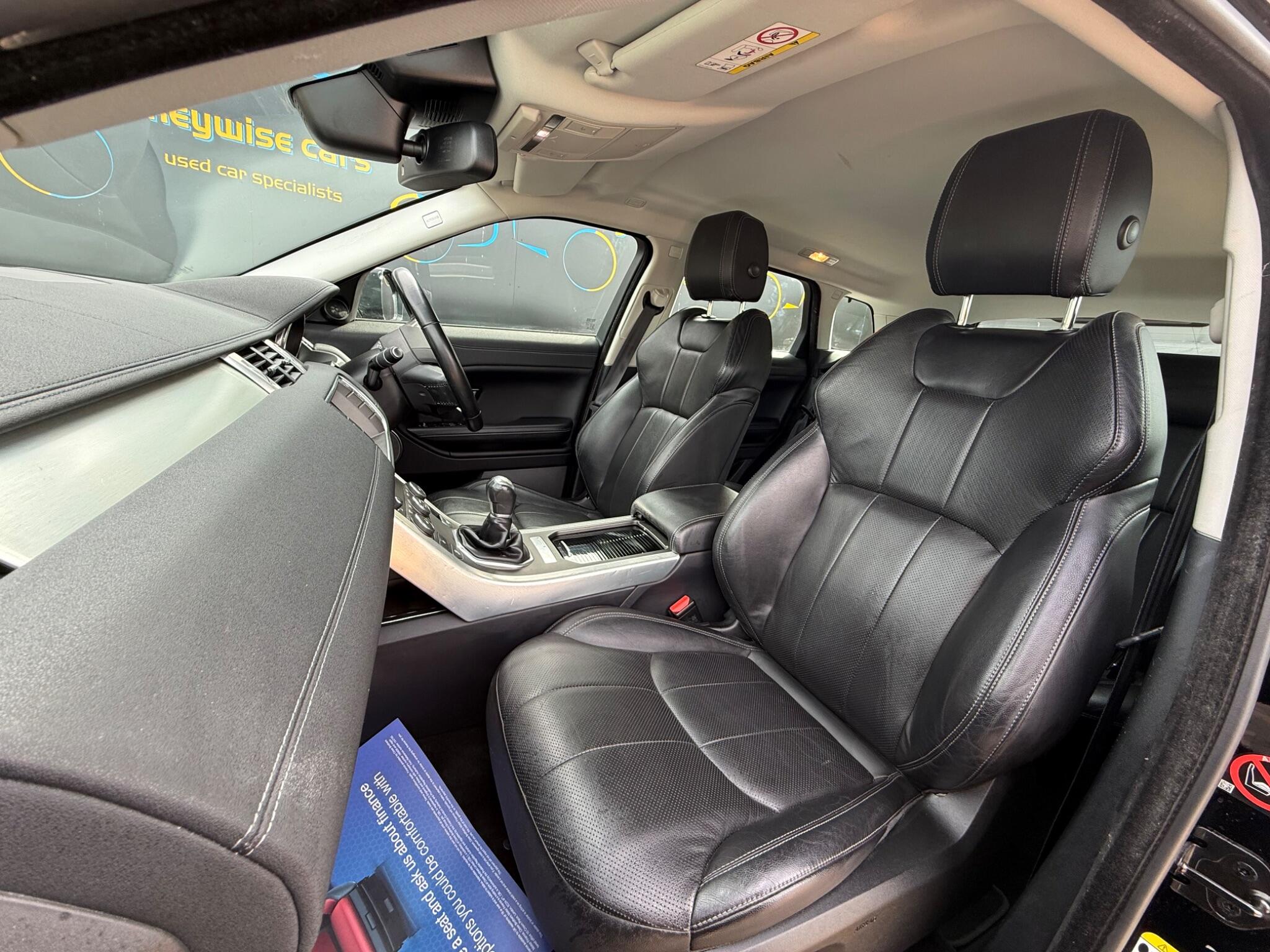 Land Rover Range Rover Evoque view 25