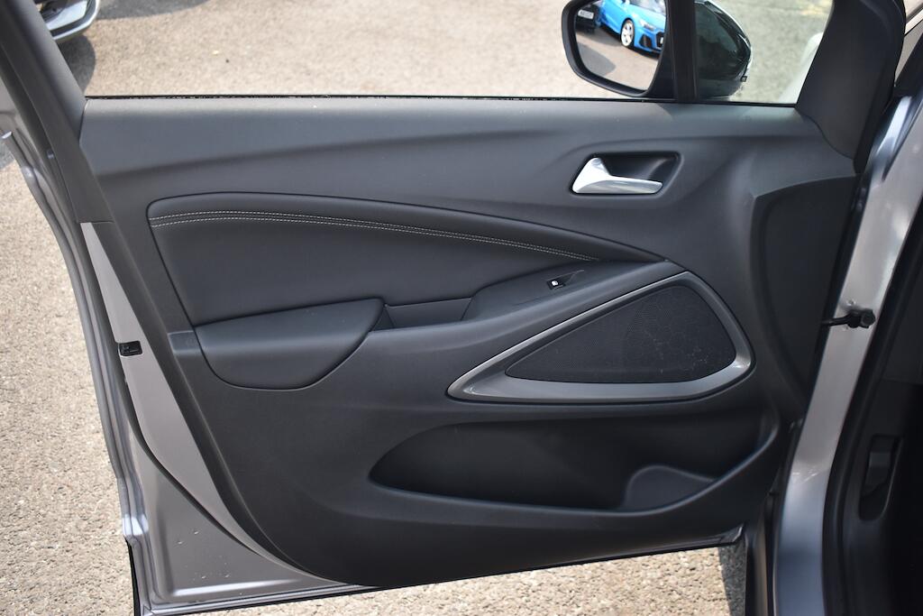 Vauxhall Crossland view 41