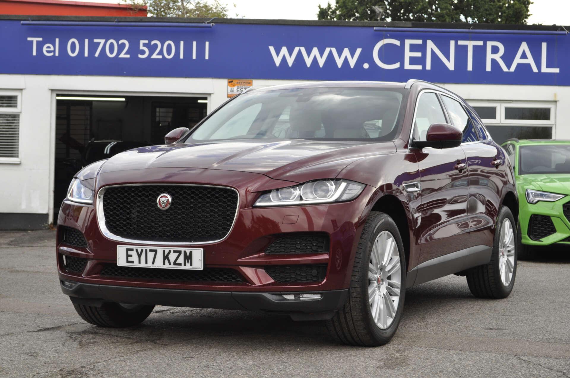Jaguar F-Pace view 4