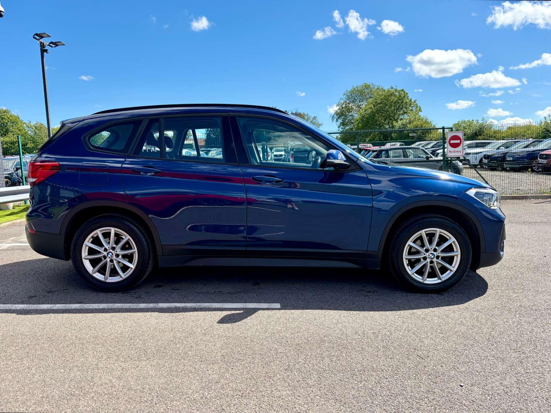 BMW X1 view 9
