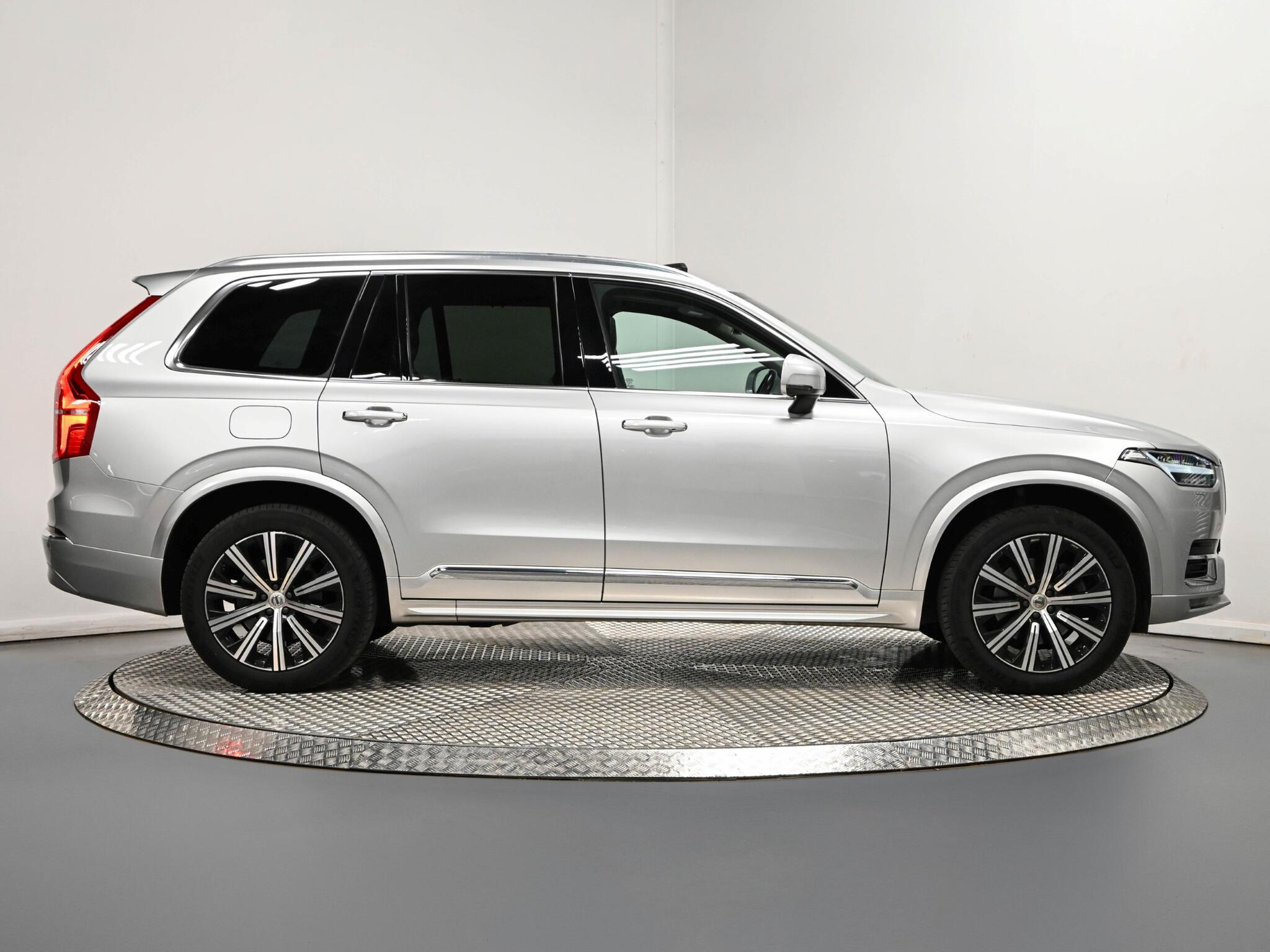 Volvo XC90 view 43