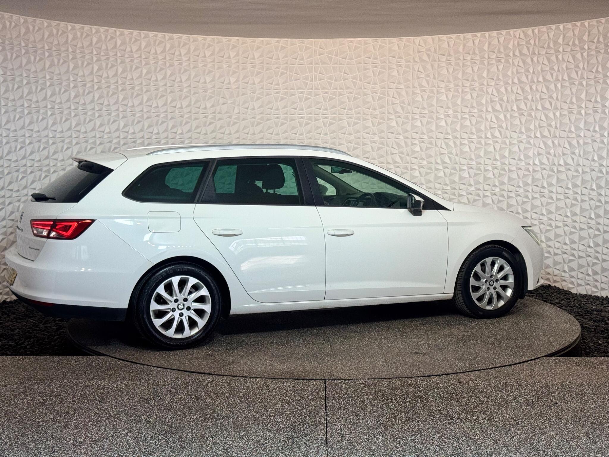 Seat Leon view 12