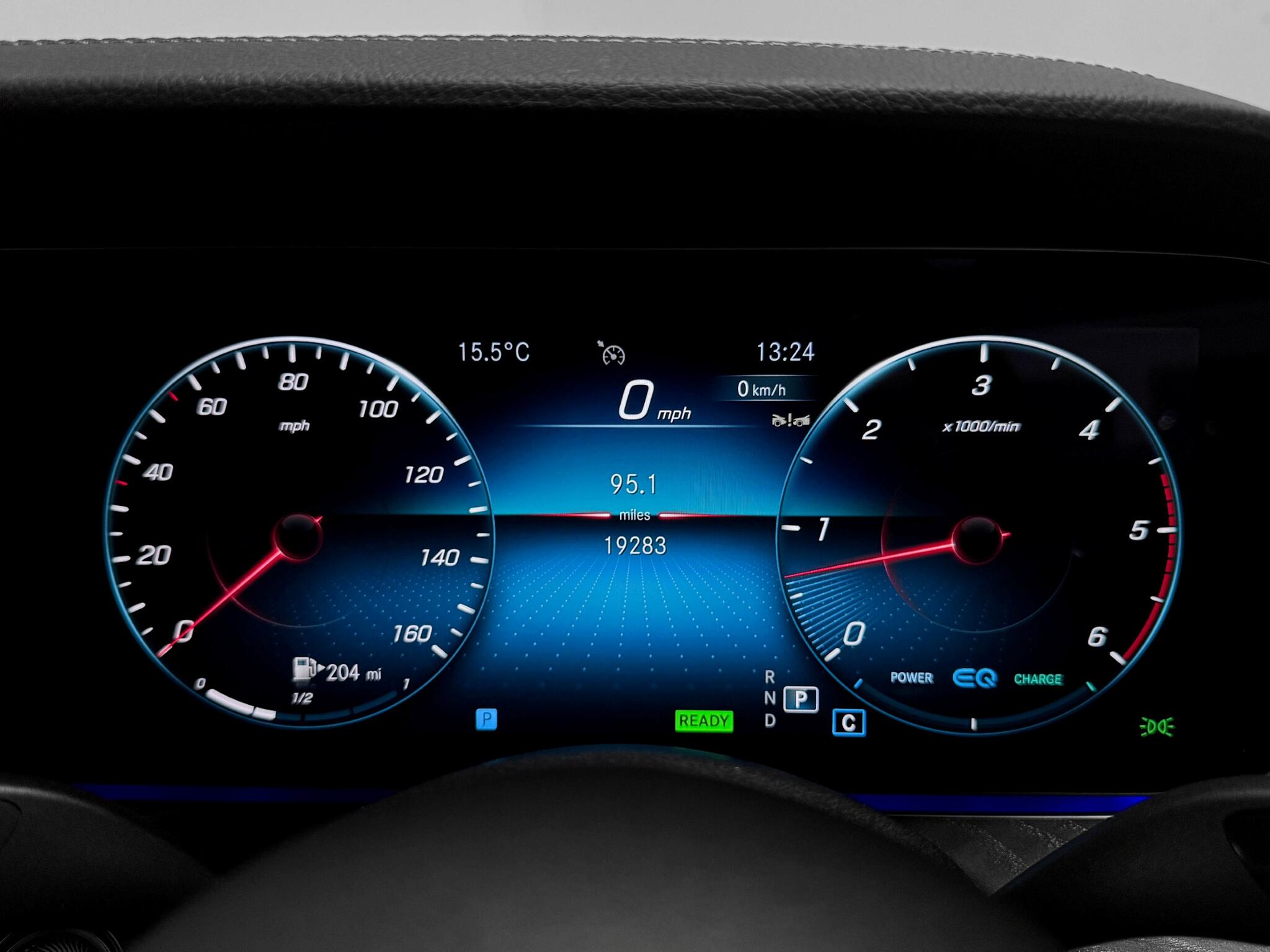 Mercedes-Benz E-Class view 33