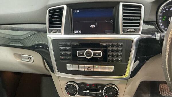 Mercedes-Benz M Class view 11