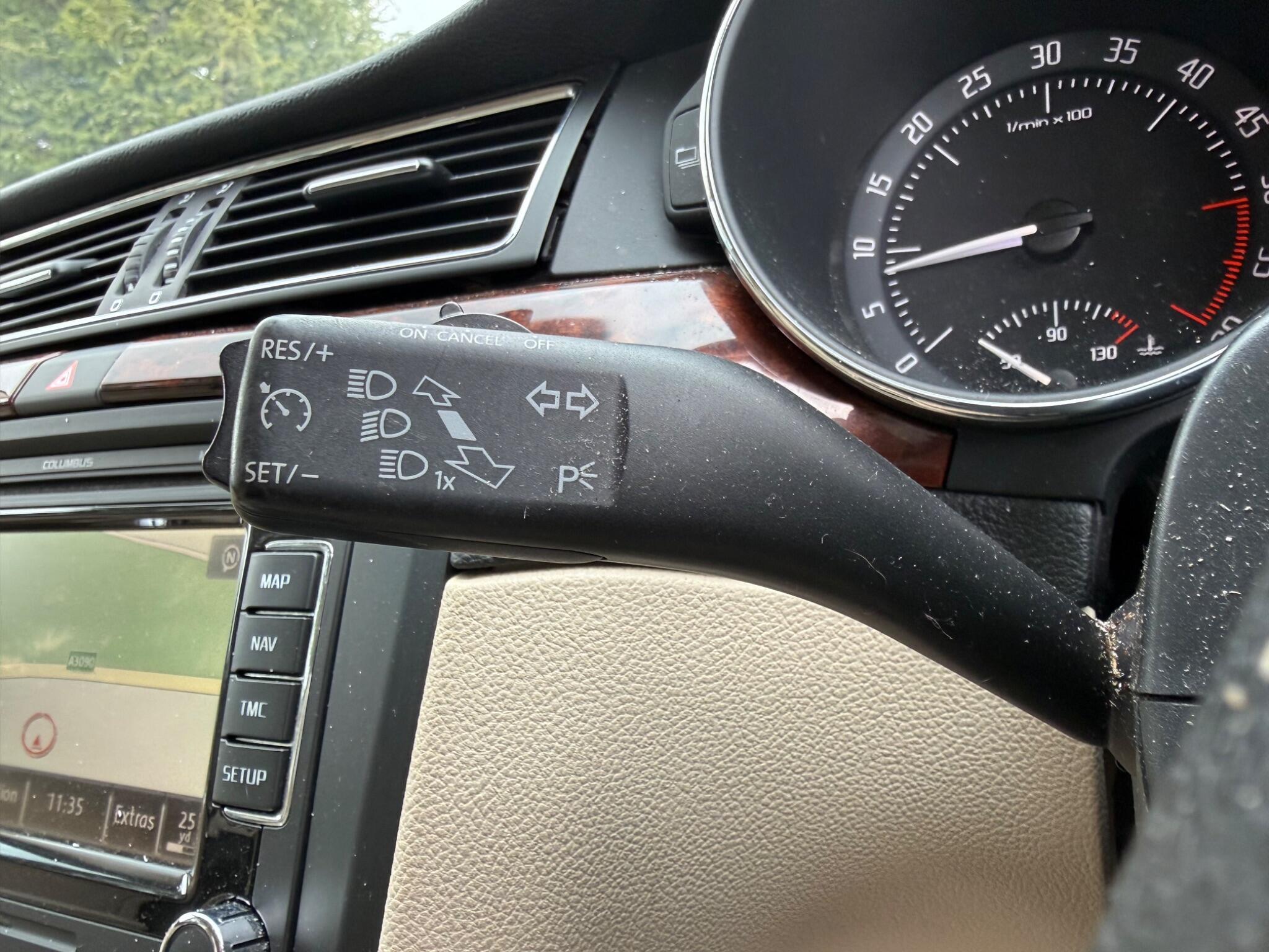 Skoda Superb view 16