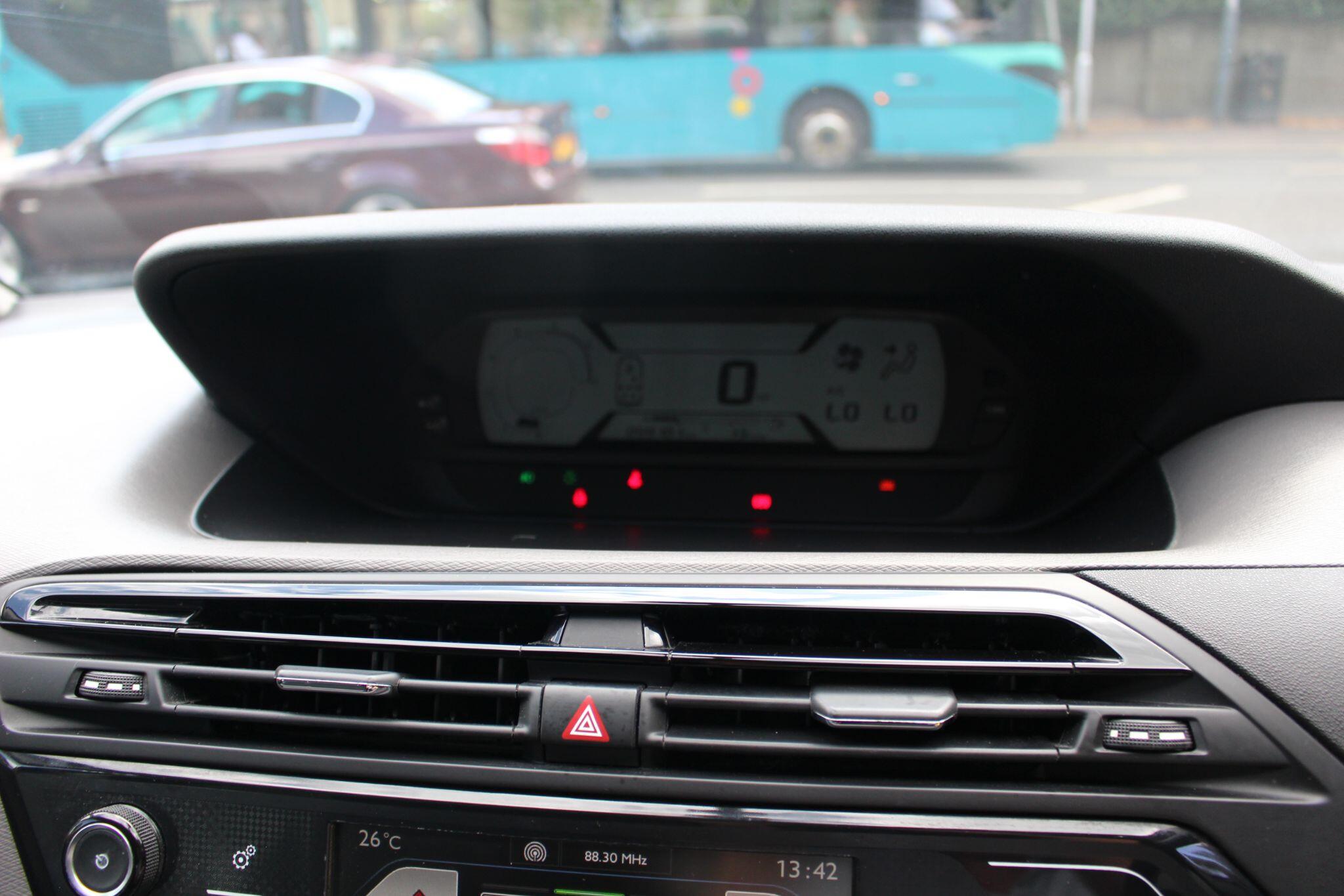 Citroen Grand C4 Picasso view 33
