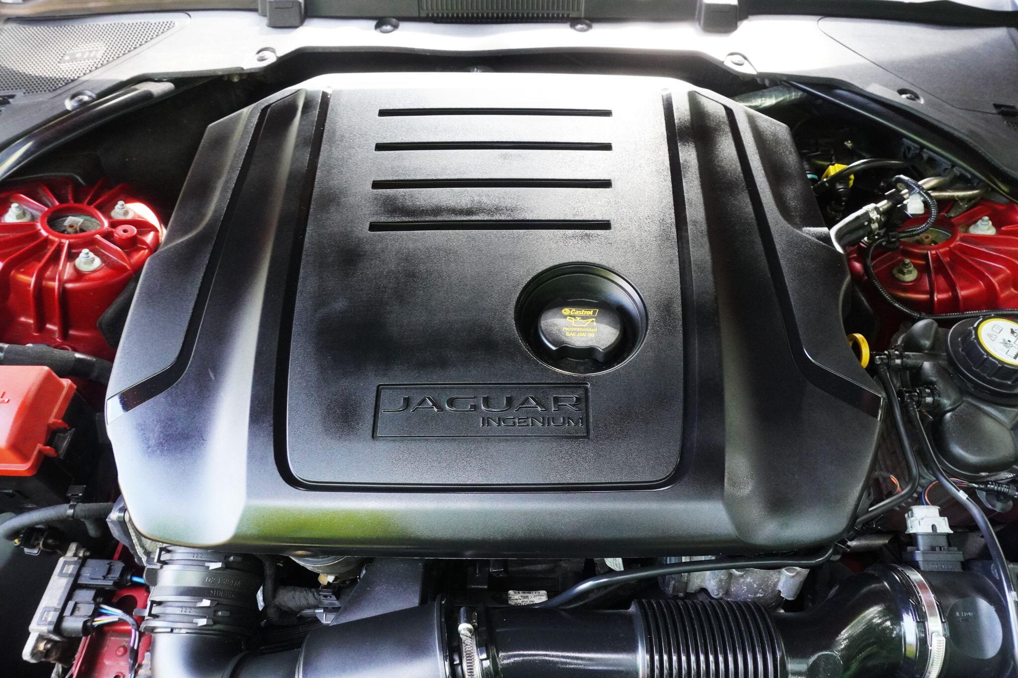 Jaguar XF view 73