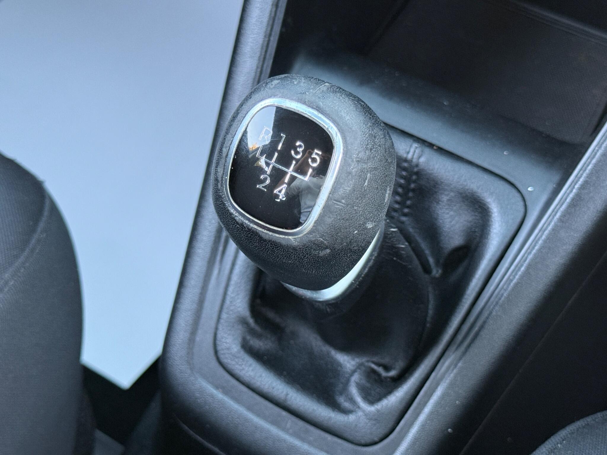 Hyundai ix20 - Image 52