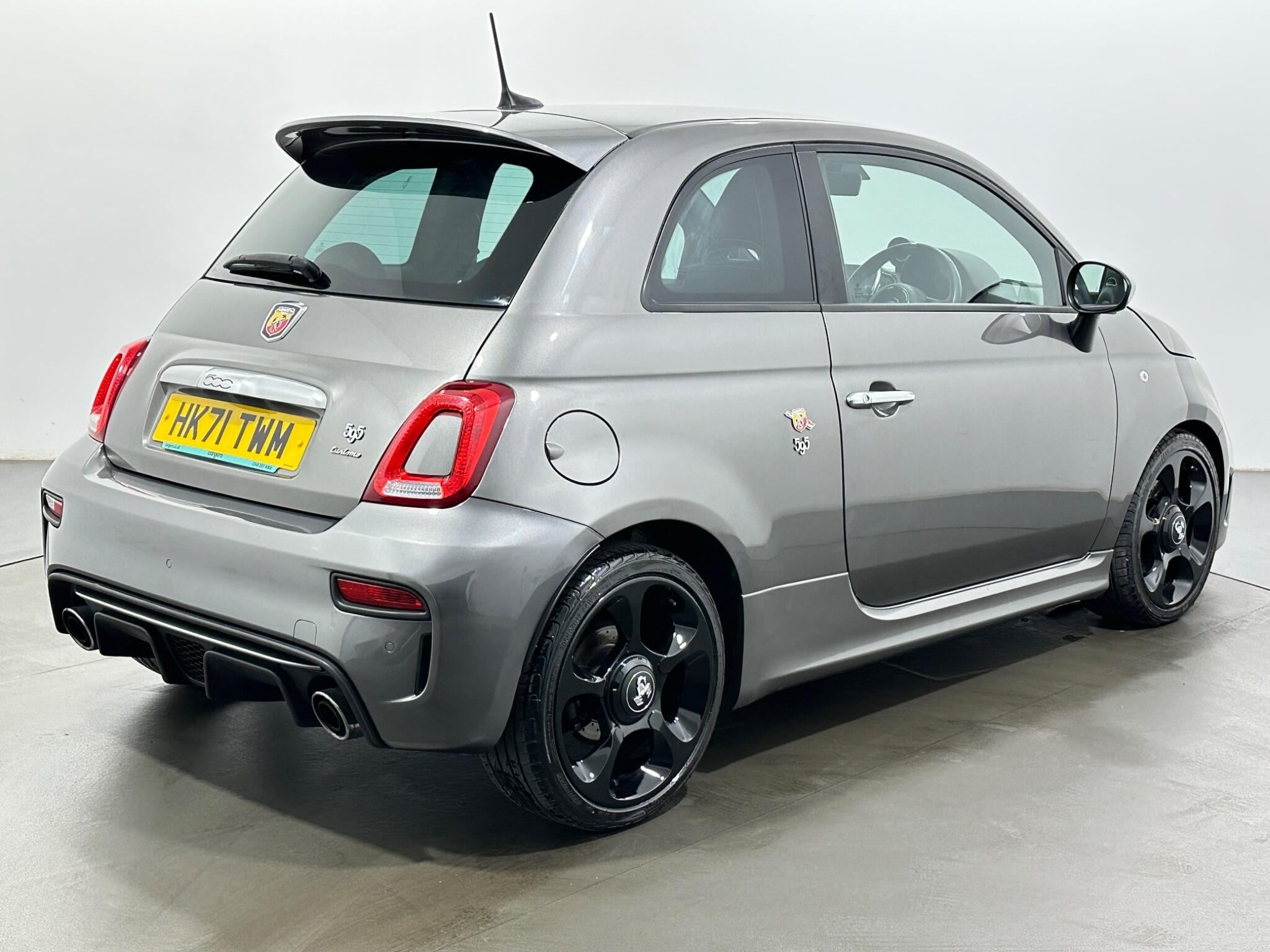 Abarth 595 view 8
