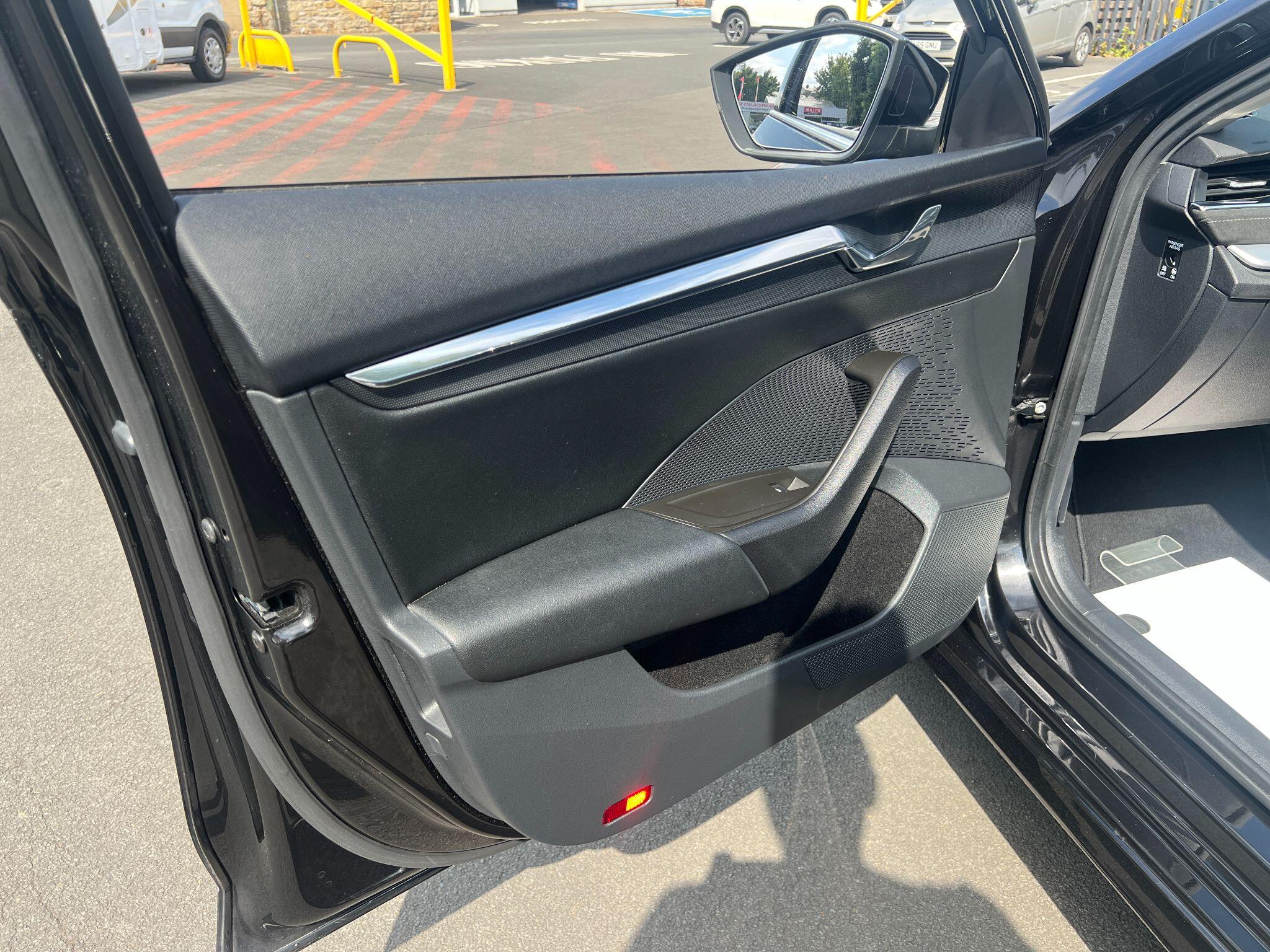 Skoda Octavia view 30
