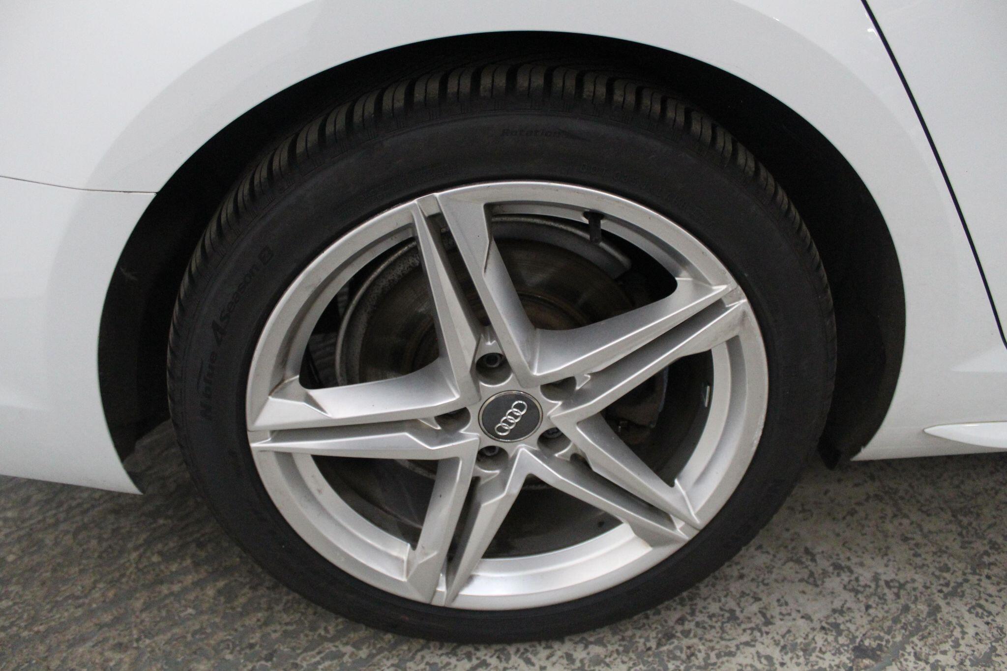 Audi A4 view 57