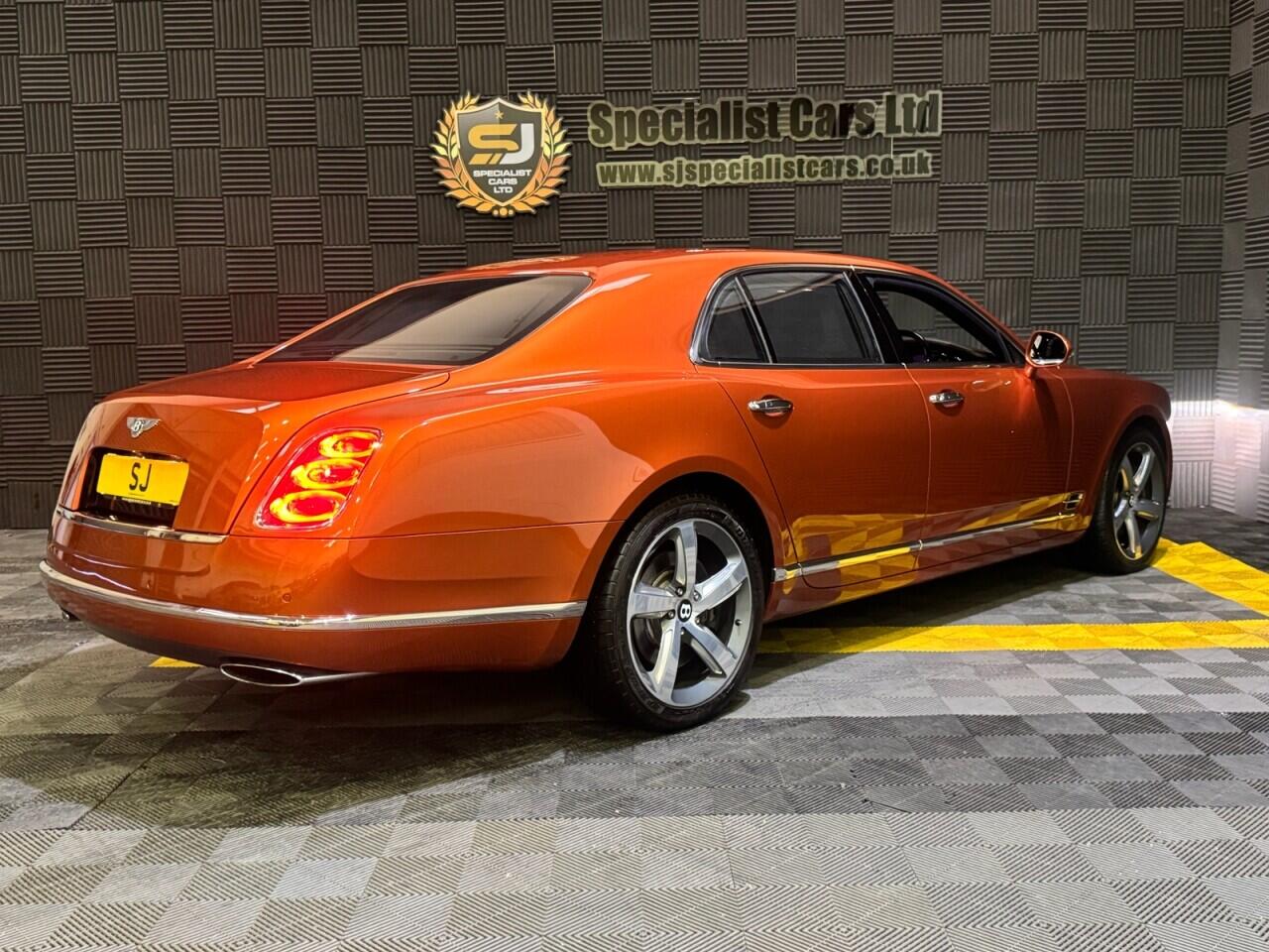 Bentley Mulsanne view 32