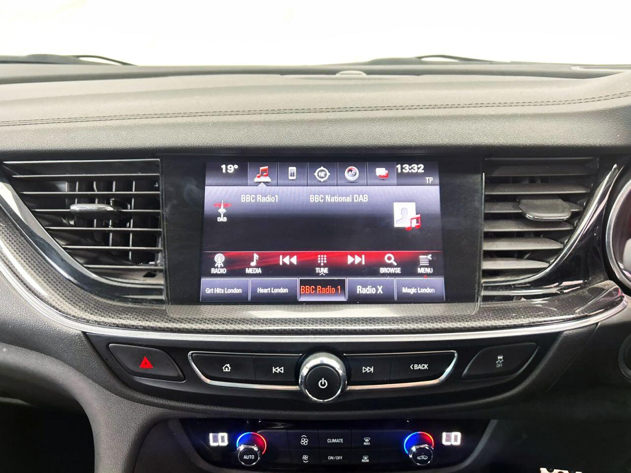 Vauxhall Insignia view 16