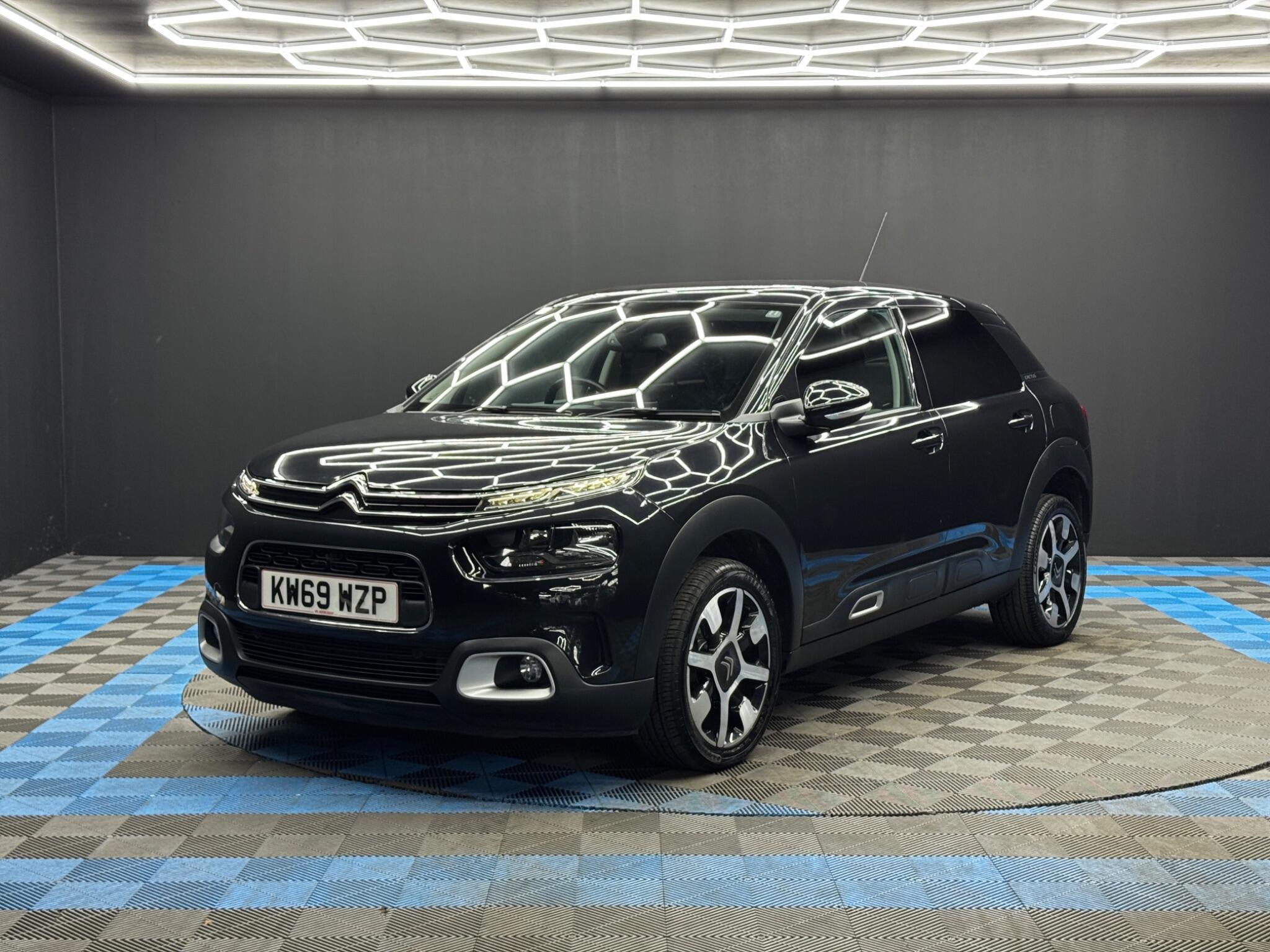 Citroen C4 Cactus view 3