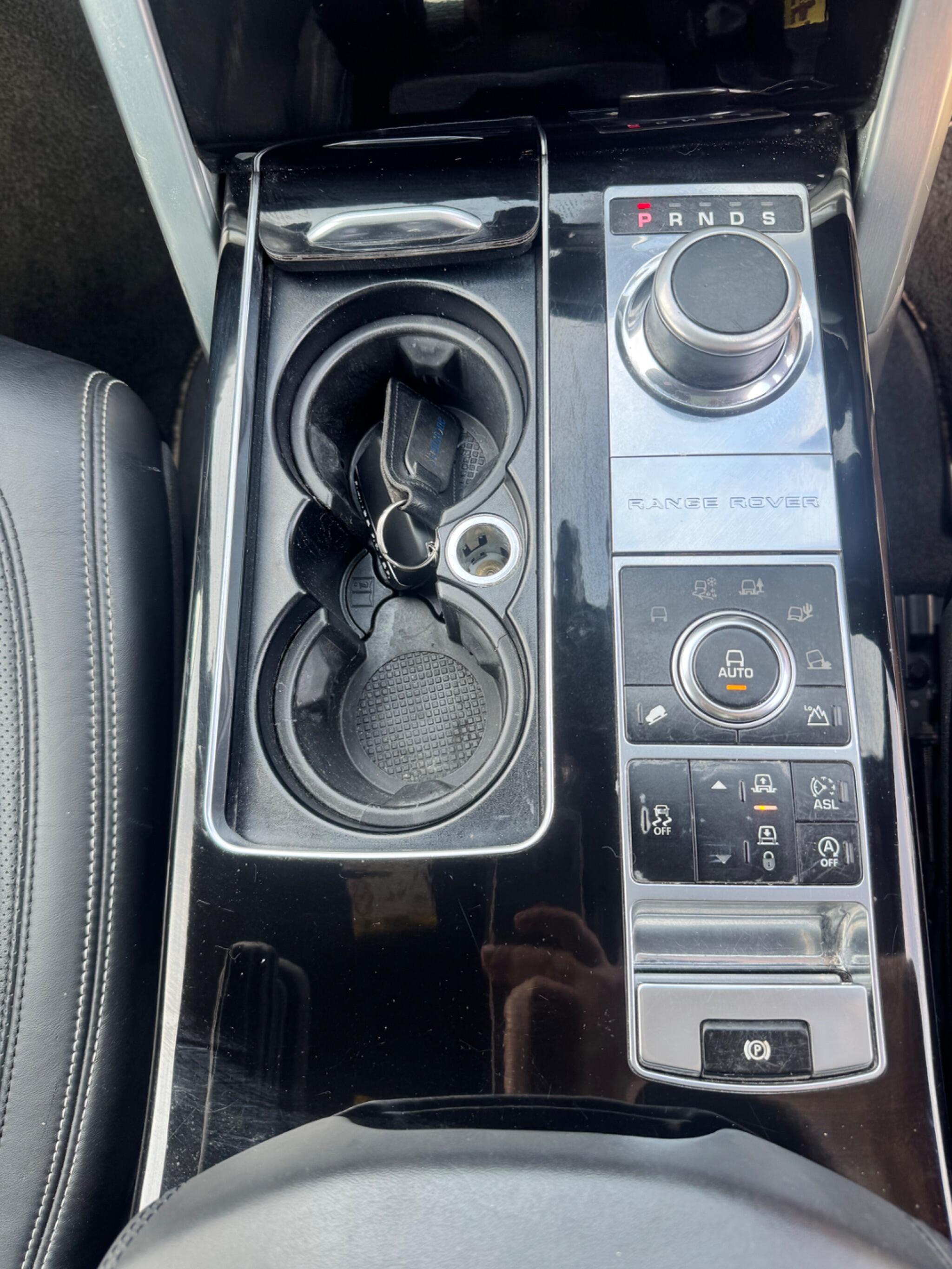 Land Rover Range Rover view 21