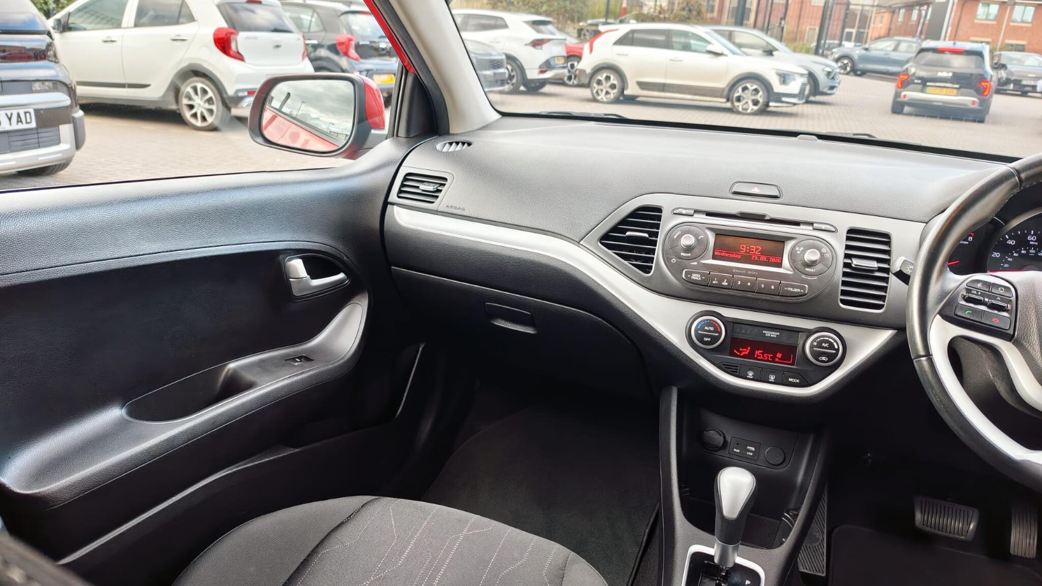 Kia Picanto view 17
