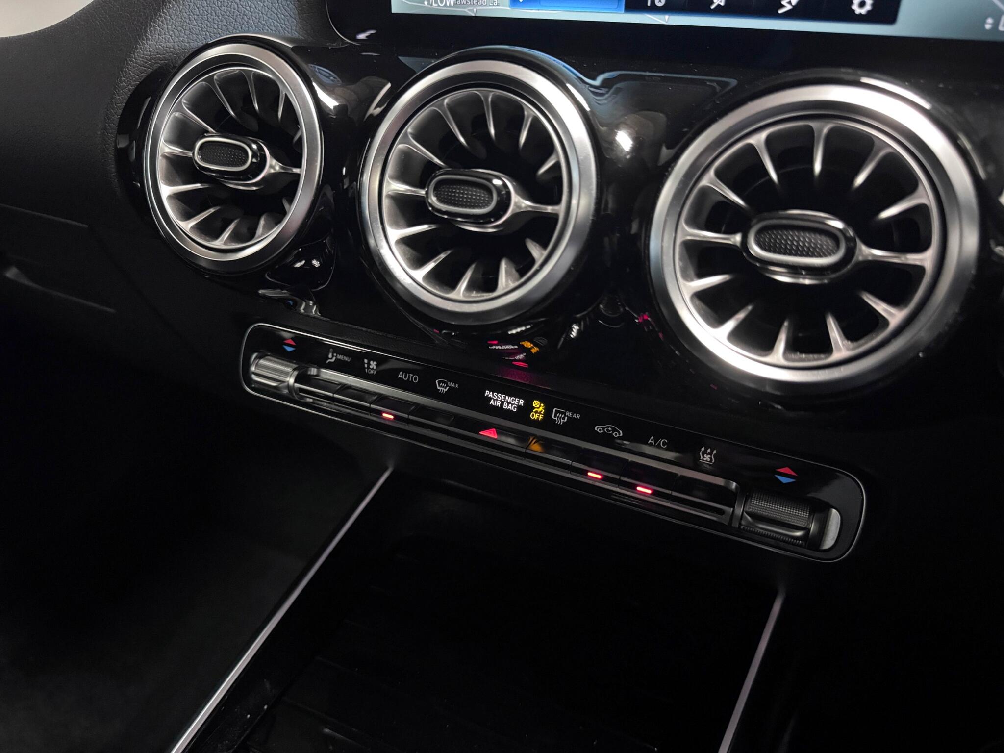 Mercedes-Benz Eqa view 38