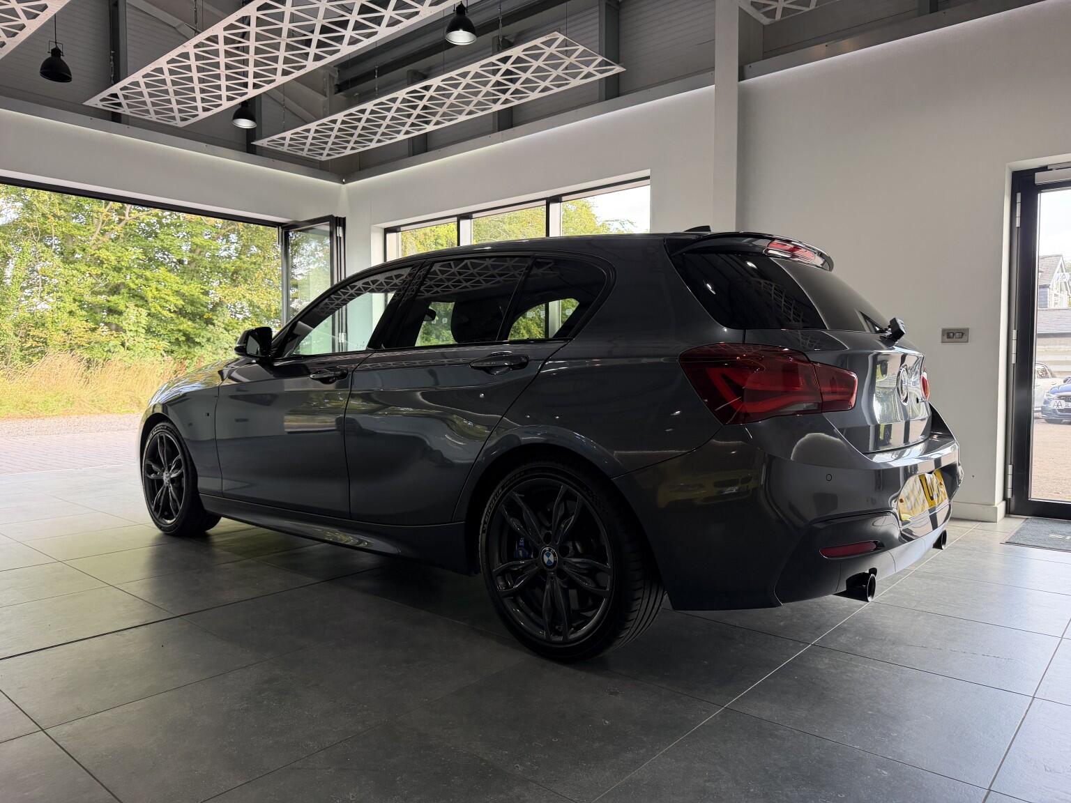 BMW 1 Series view 34