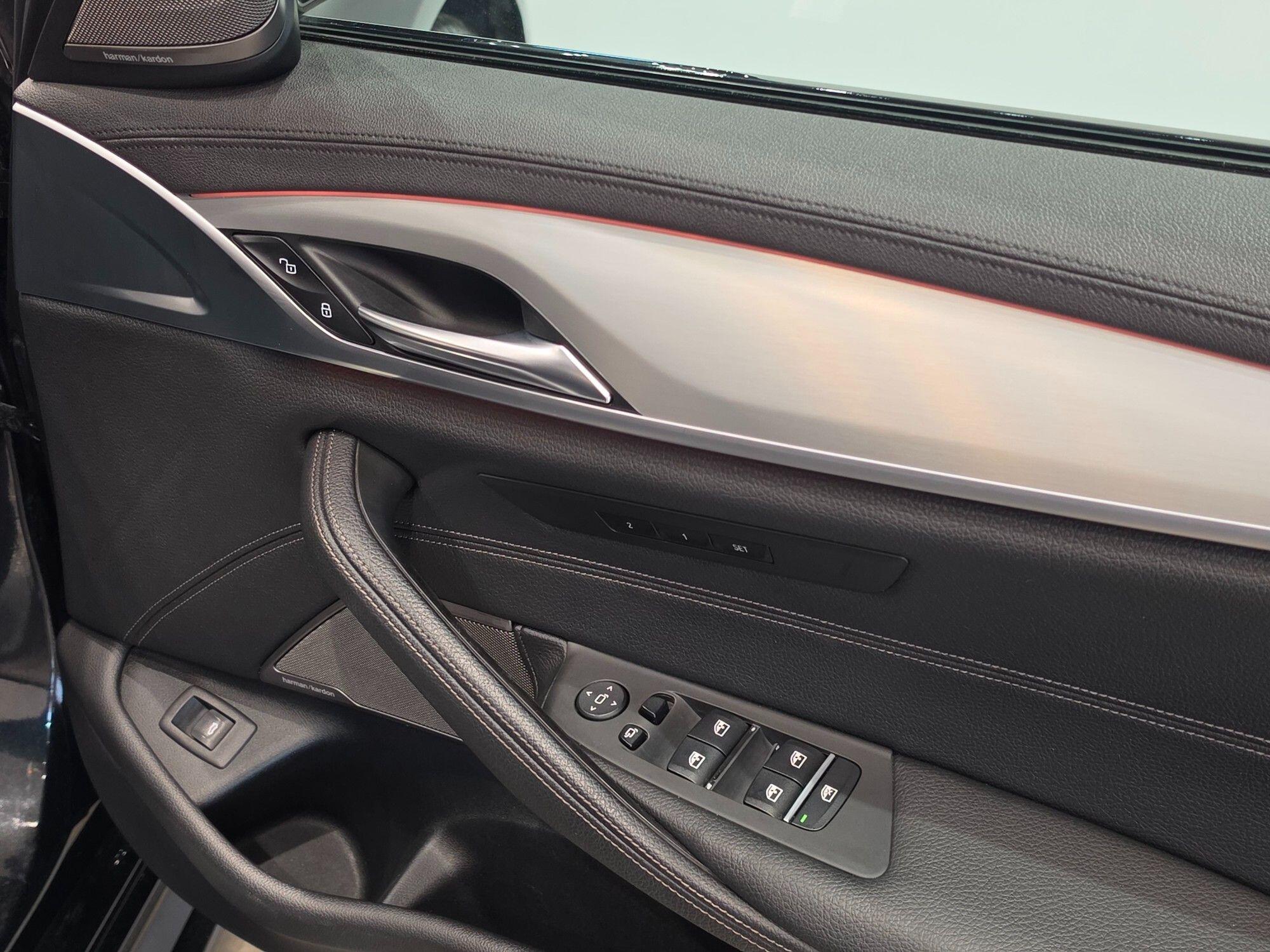 BMW 5 Series view 61