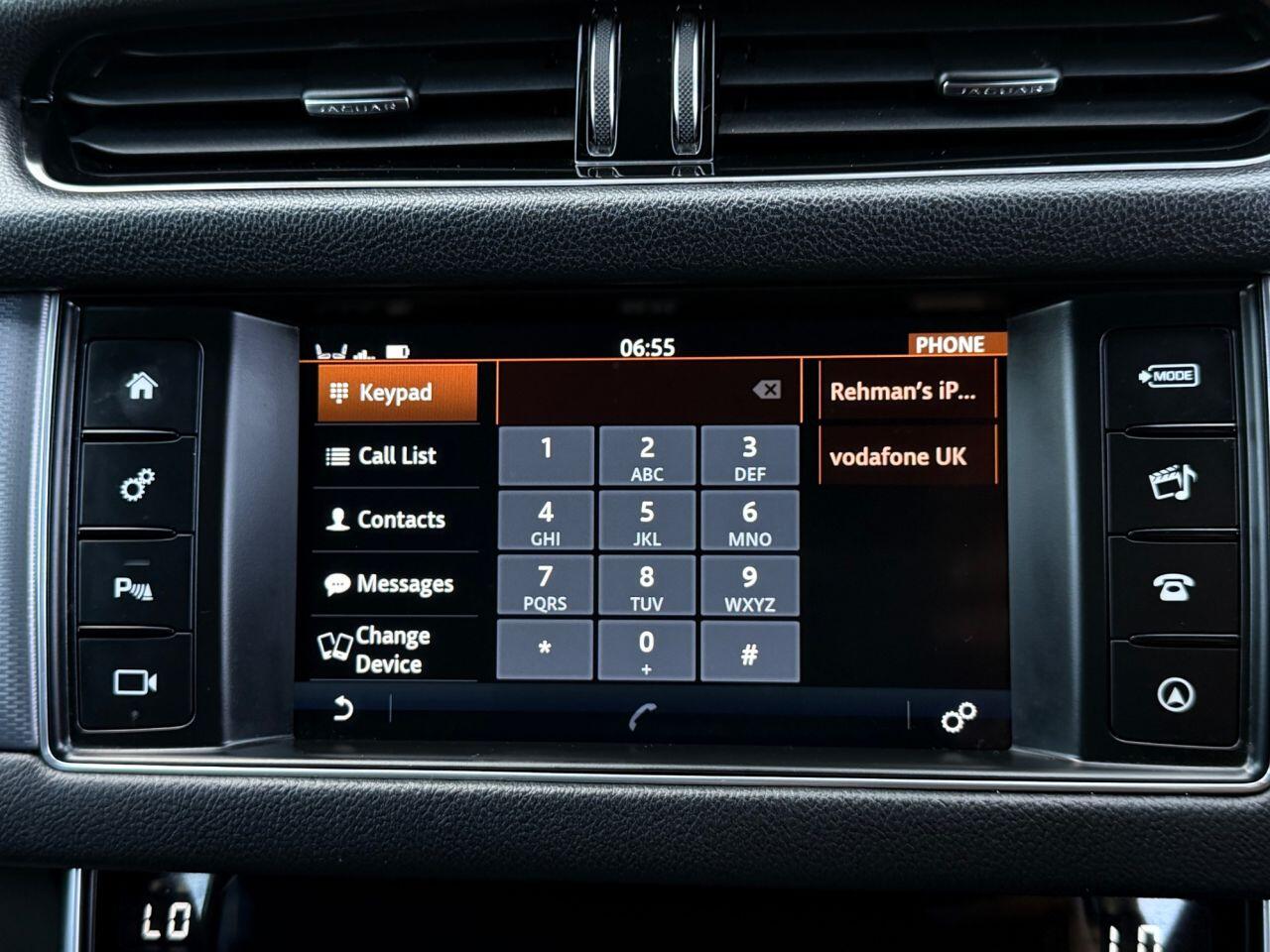 Jaguar XF view 40