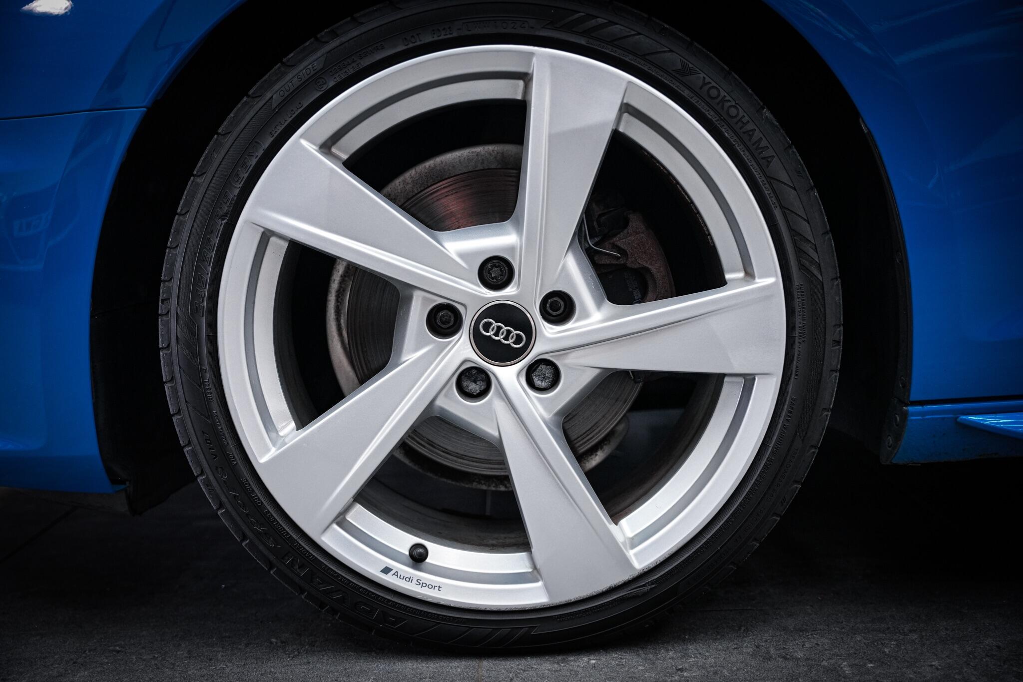 Audi A4 view 29