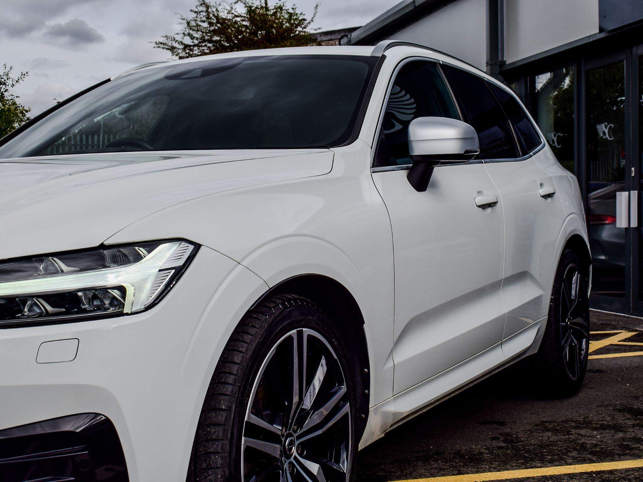 Volvo XC60 view 6