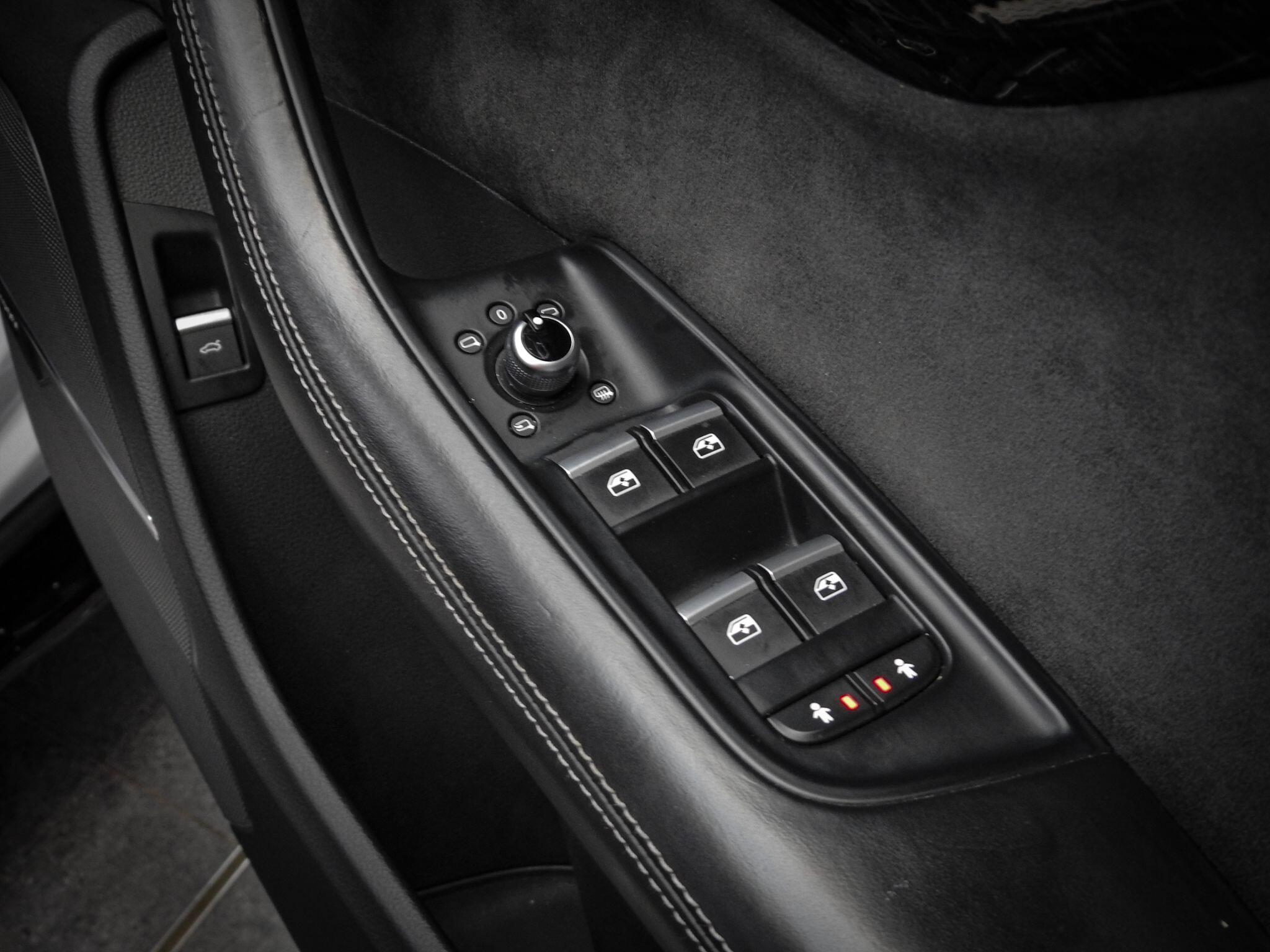 Audi SQ7 view 29