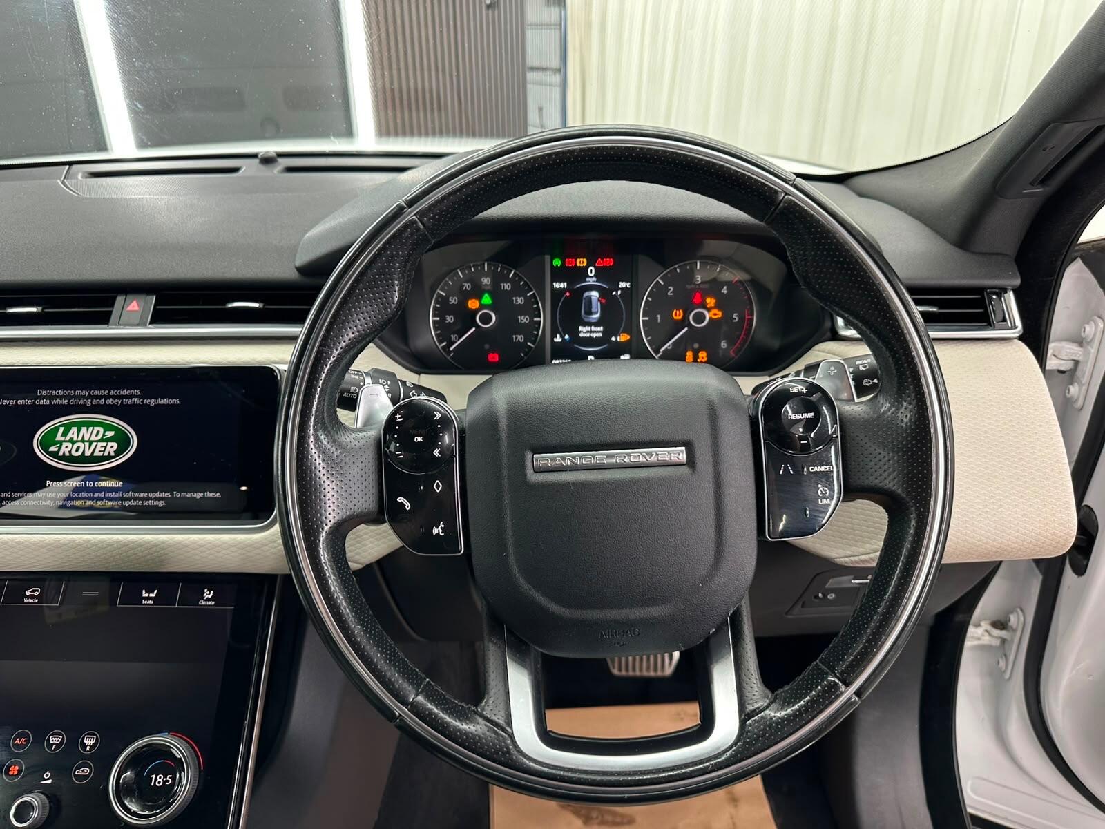 Land Rover Range Rover Velar view 39