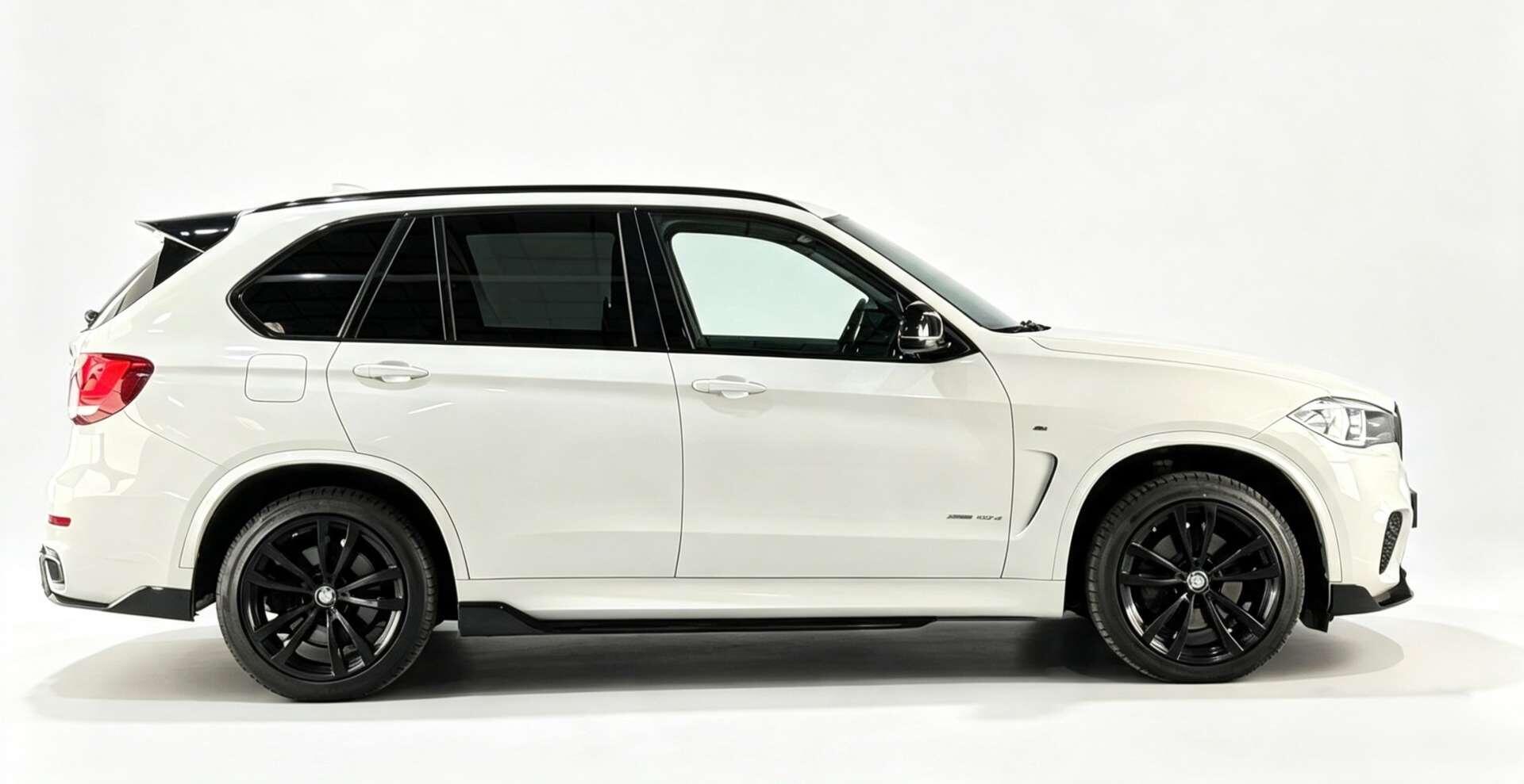 BMW X5 view 13