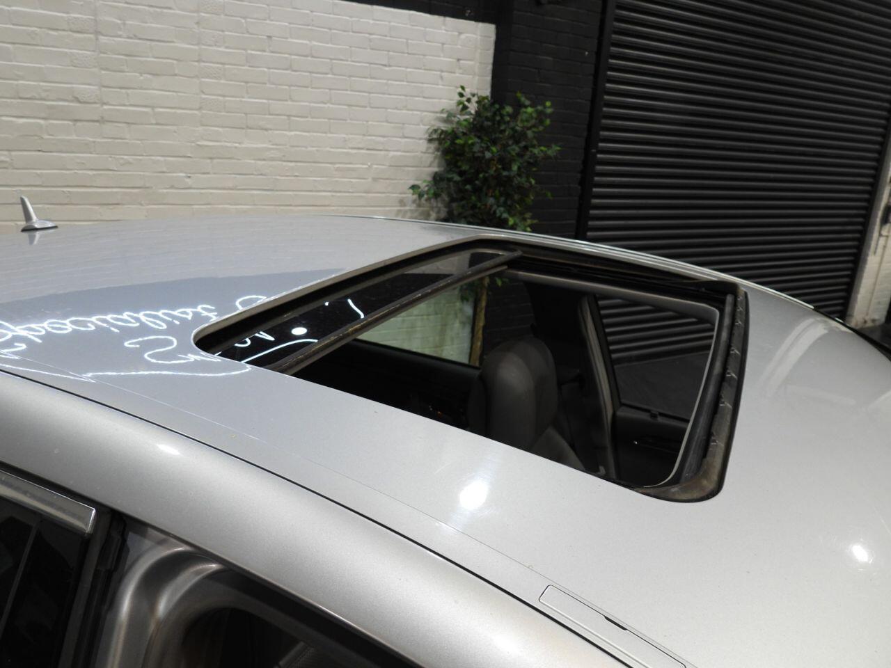 Mercedes-Benz S-Class view 35