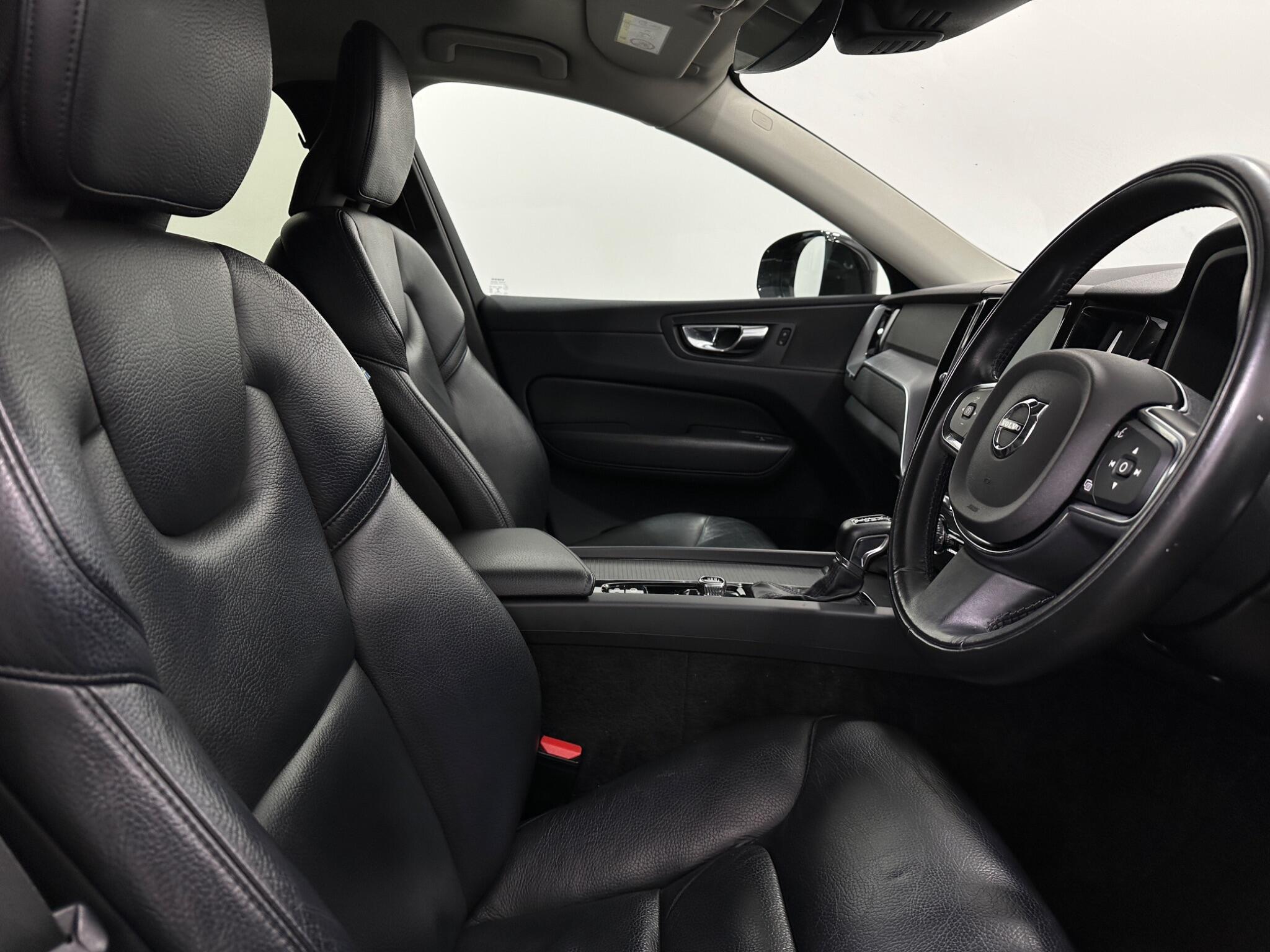 Volvo XC60 view 32