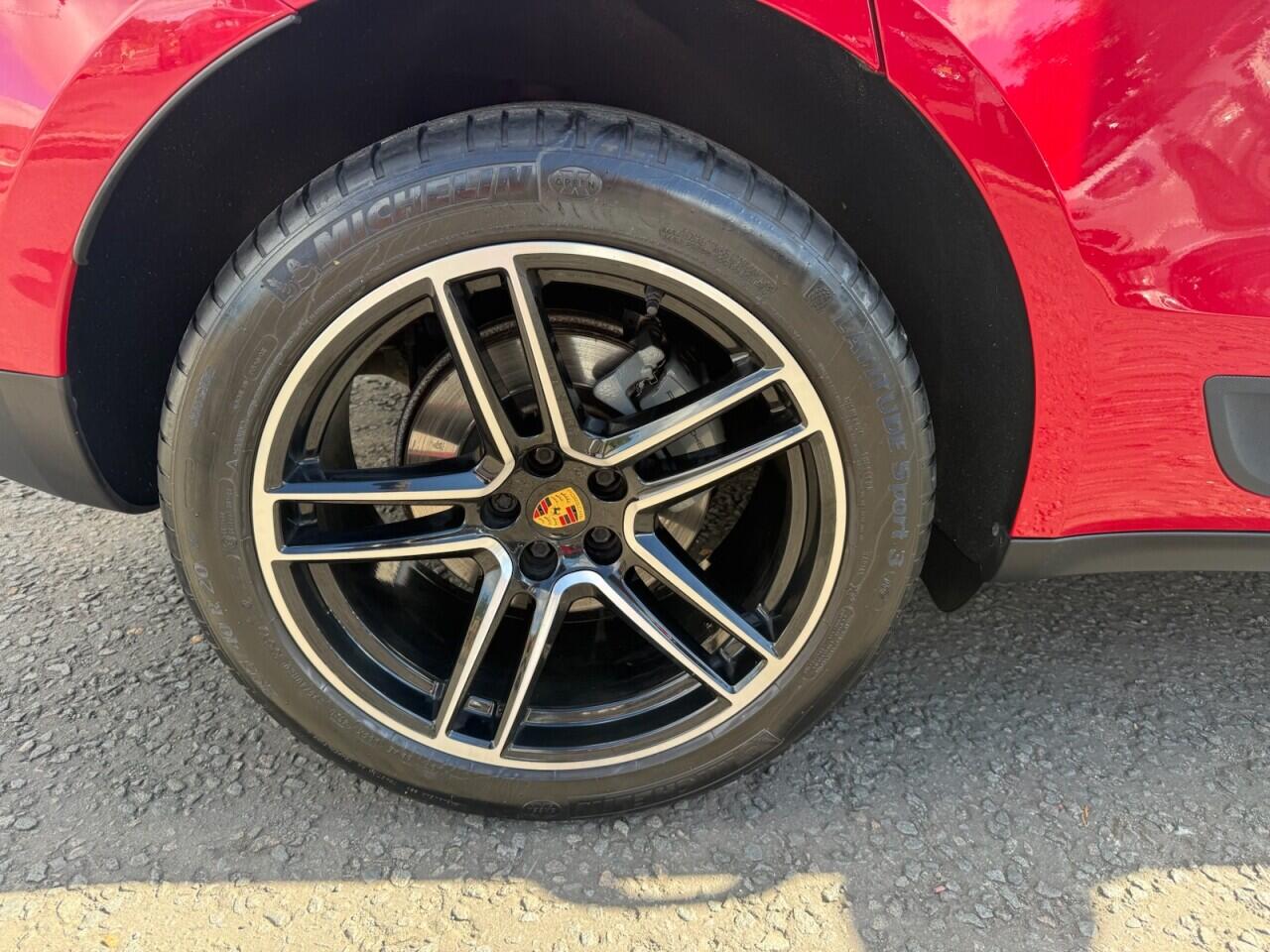 Porsche Macan view 42