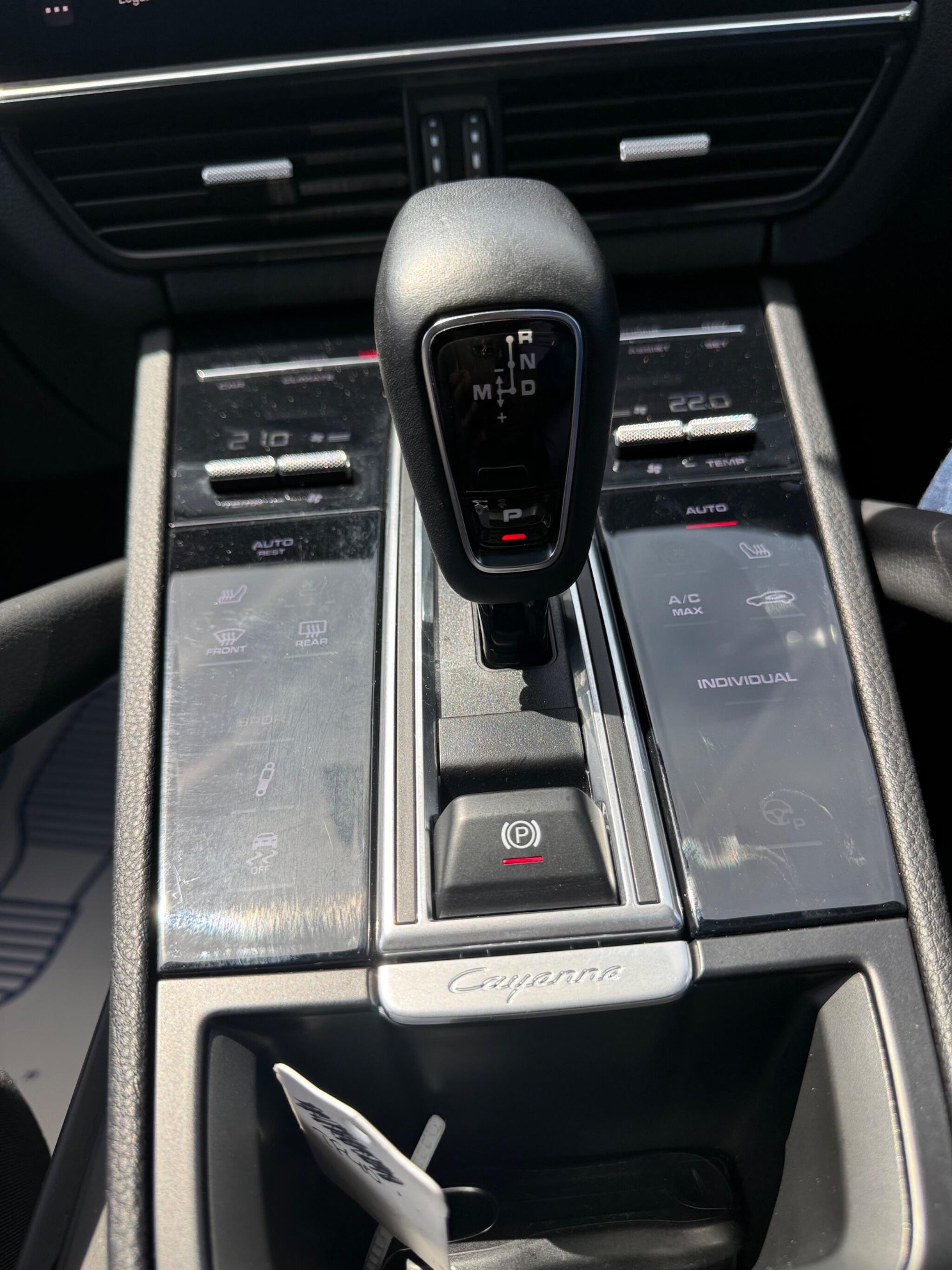 Porsche Cayenne view 46