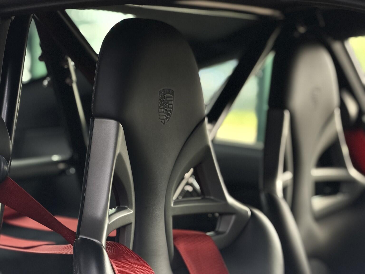 Porsche 911 view 57